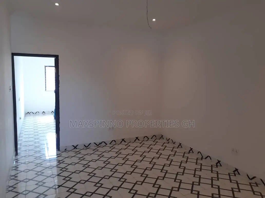 2bdrm Apartment in Maxspinno Properties, Nmai-Dzorn for rent