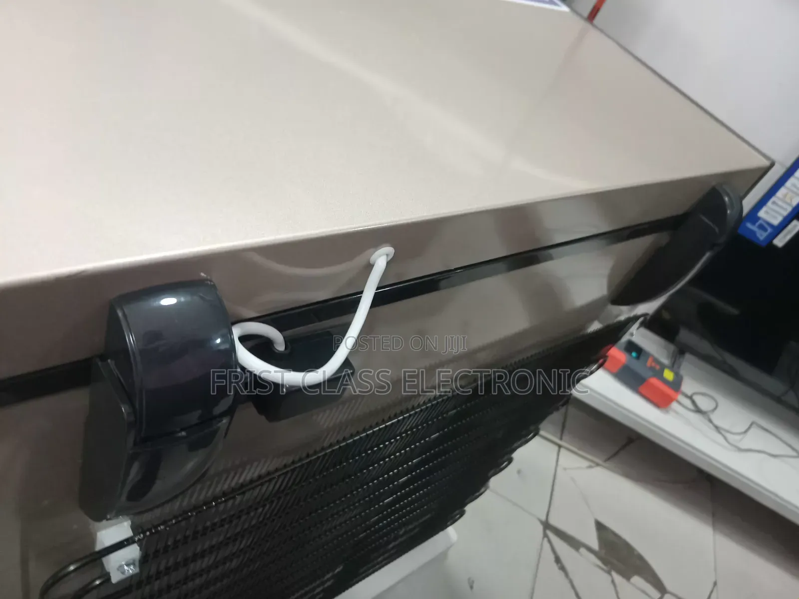 Freezer That Locks Quality Daily. Nasco 200l Secures Wealth.