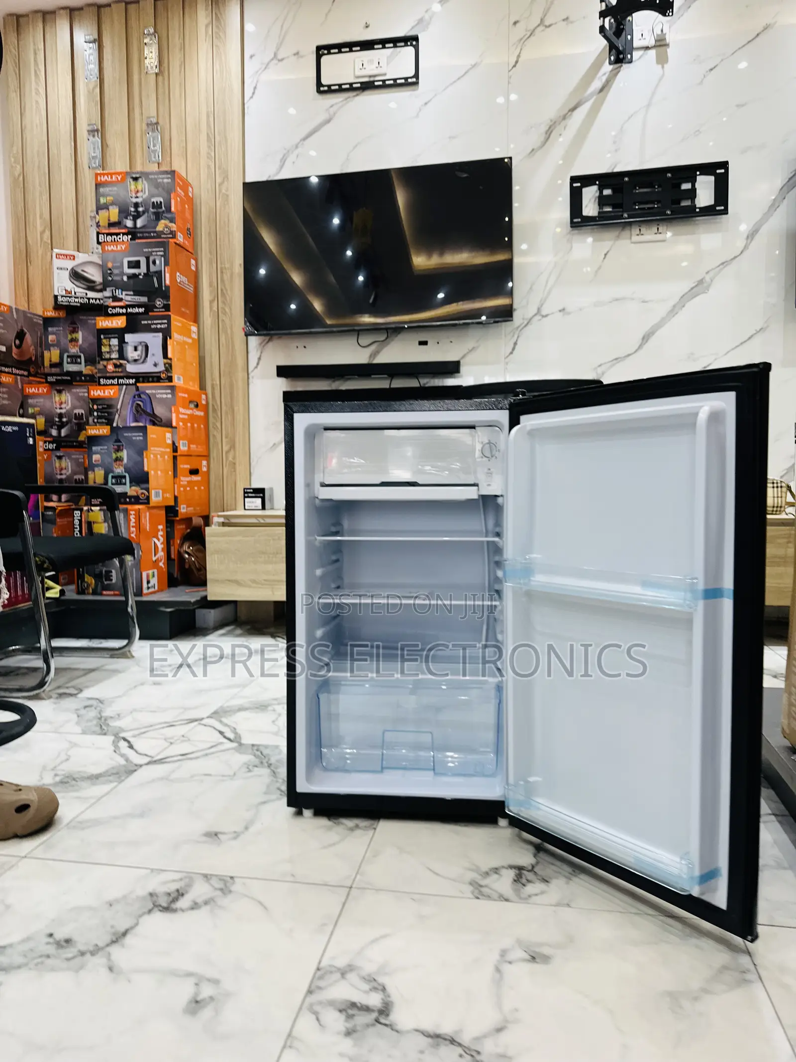 Zealous Sleek Single Door Fridge Nasco Nasfl-110fl