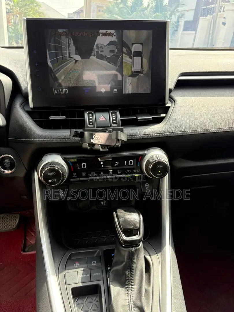 Toyota RAV4 Adventure 2022 White