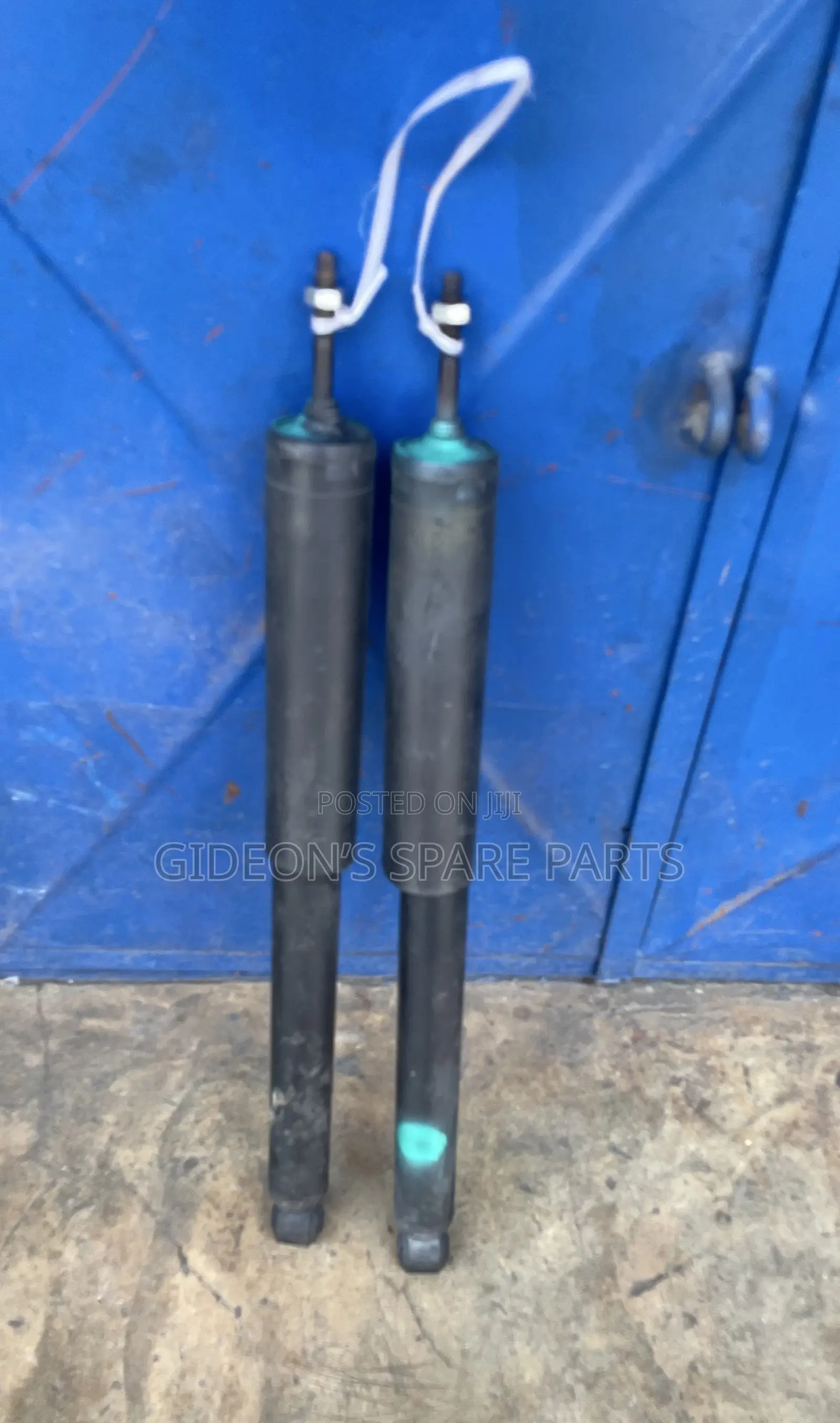 Opel Saloon Back Shock Absorbers