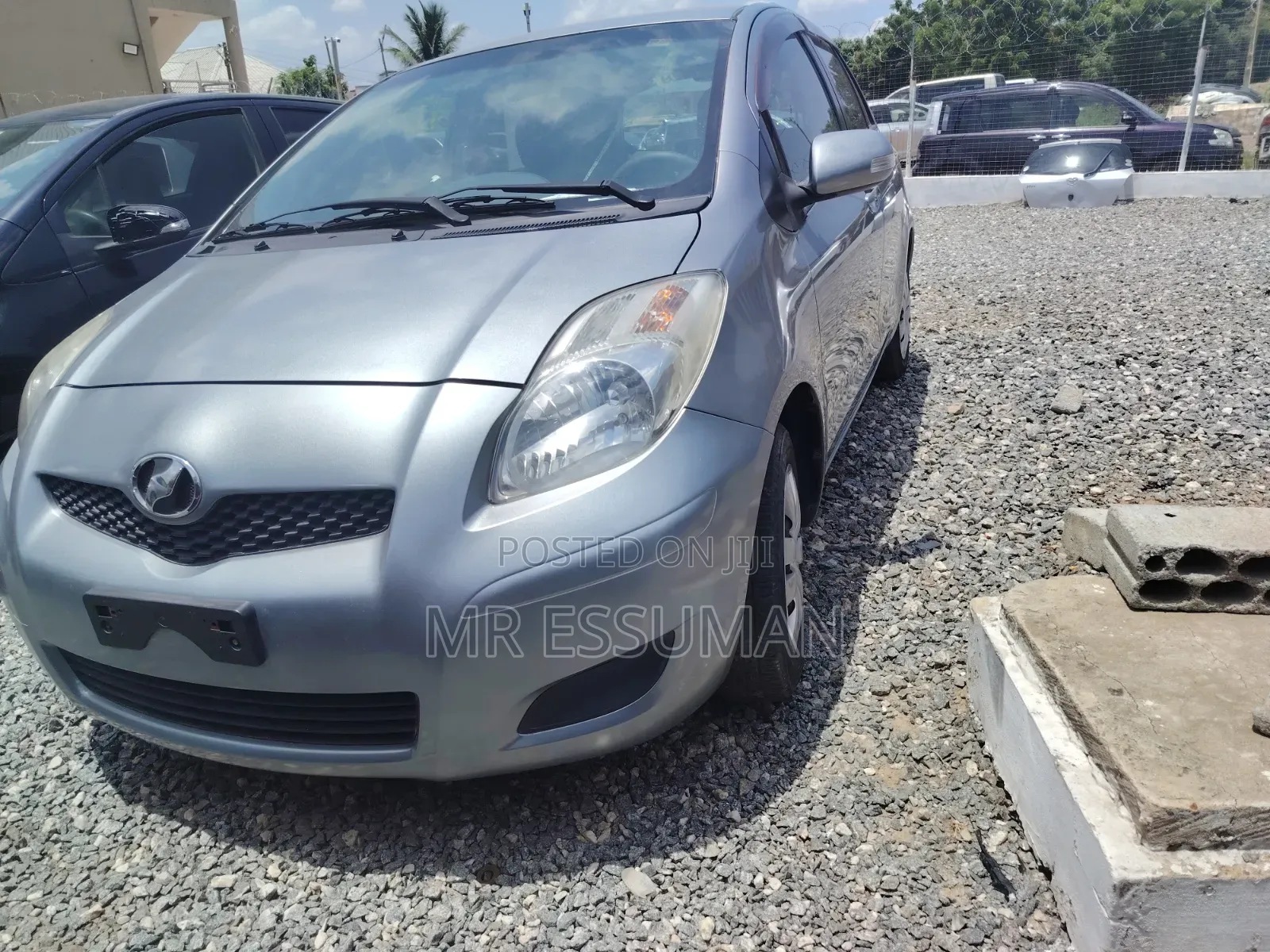 Toyota Vitz 2010 Gray