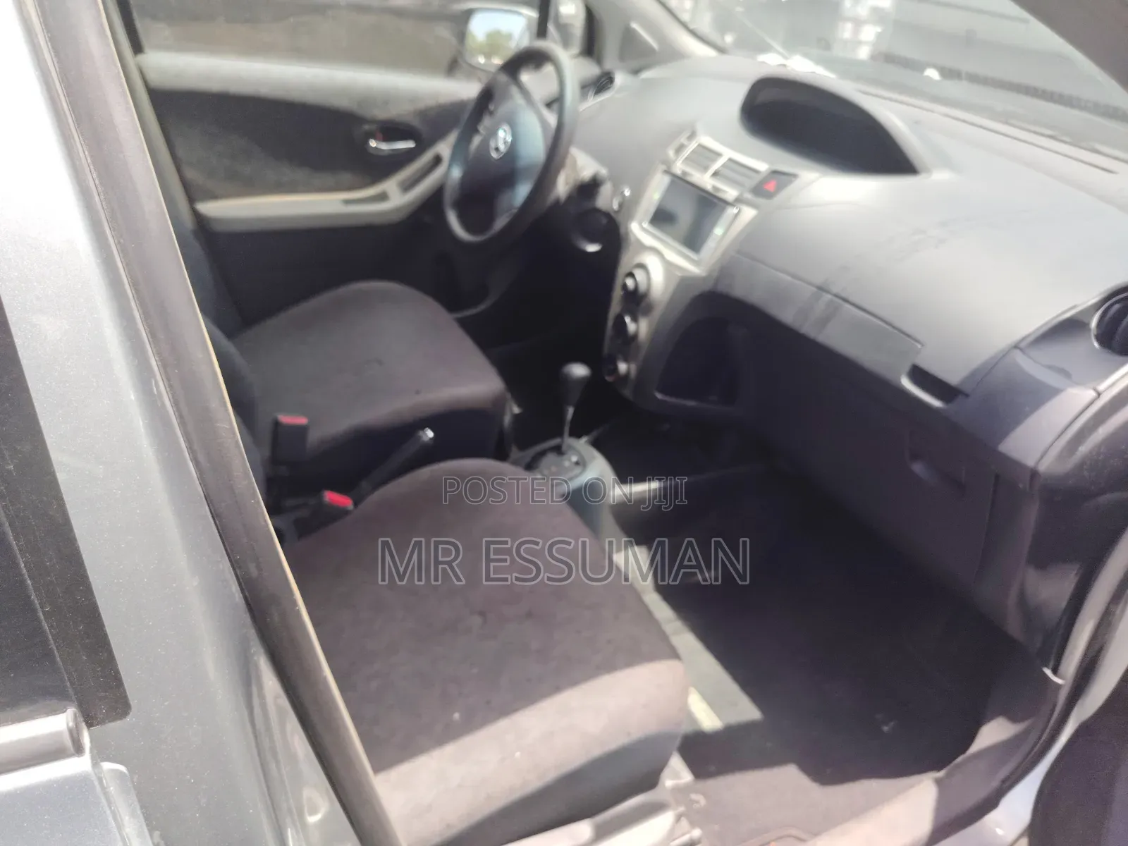 Toyota Vitz 2010 Gray