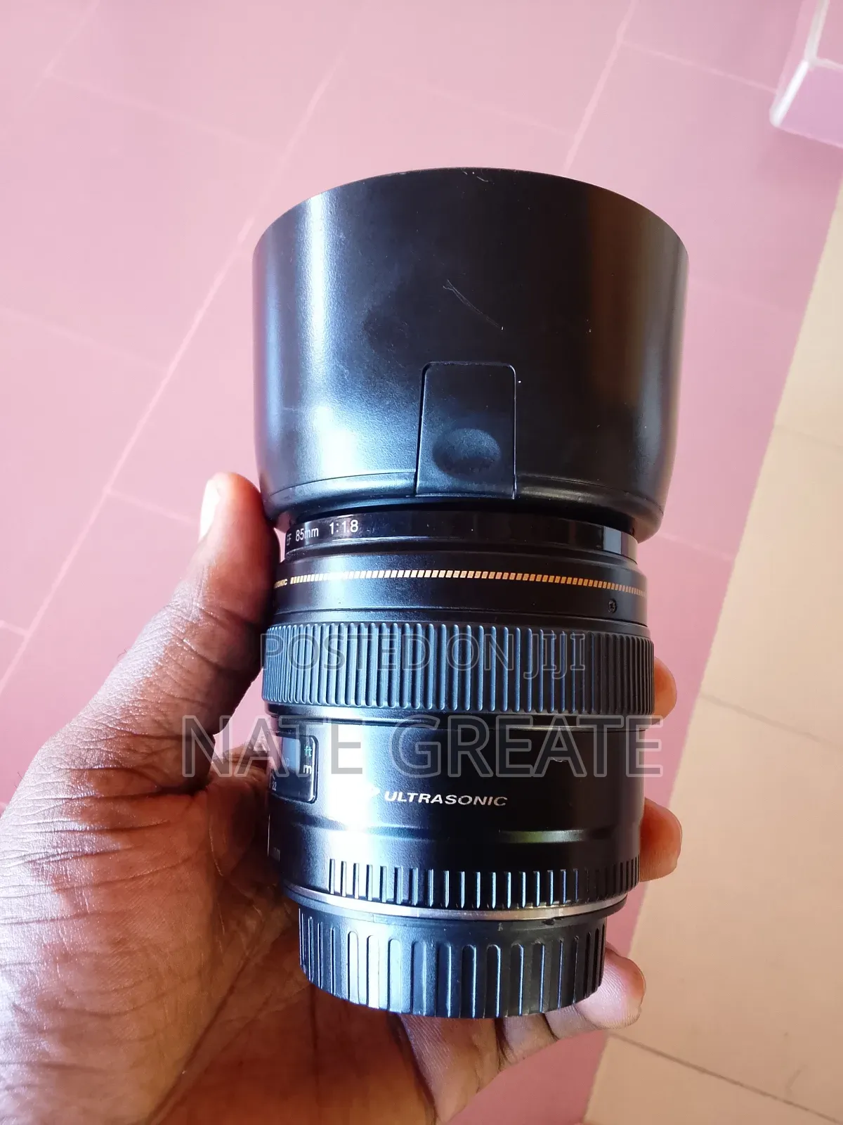 Canon 85mm 1.8 Lens