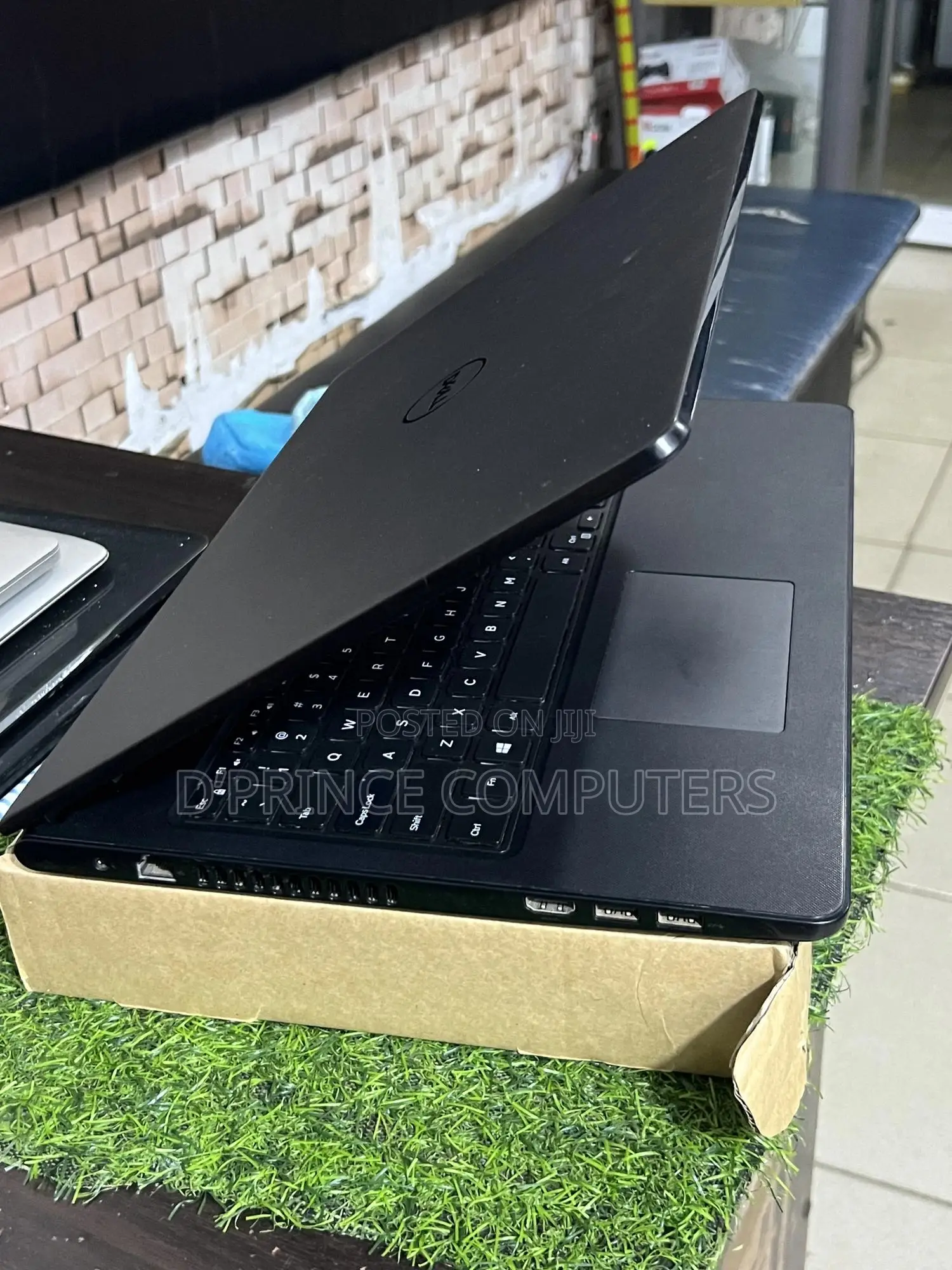Laptop Dell Inspiron 15 3567 8GB Intel Core i3 HDD 1T