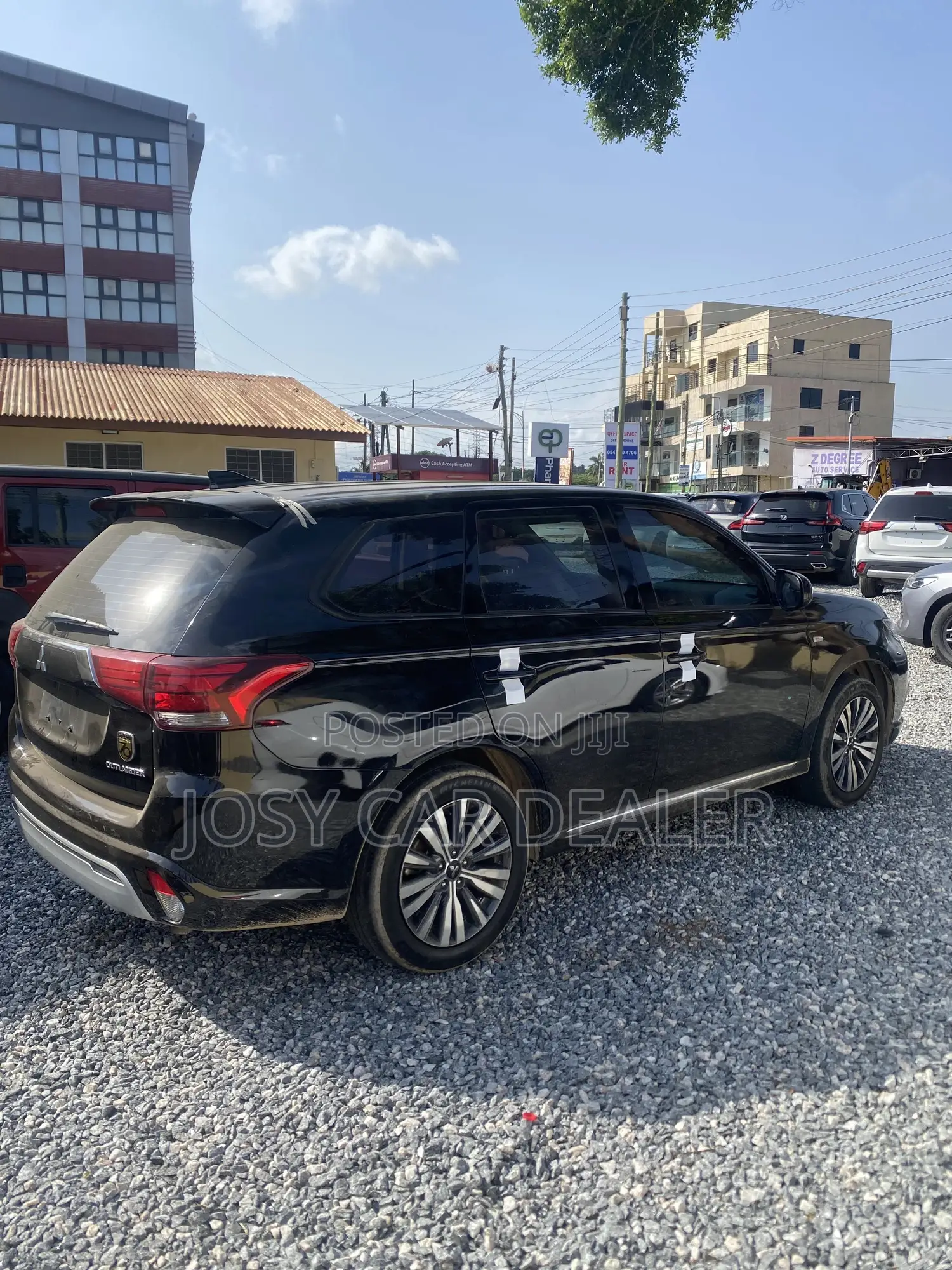 Mitsubishi Outlander 2022 Black