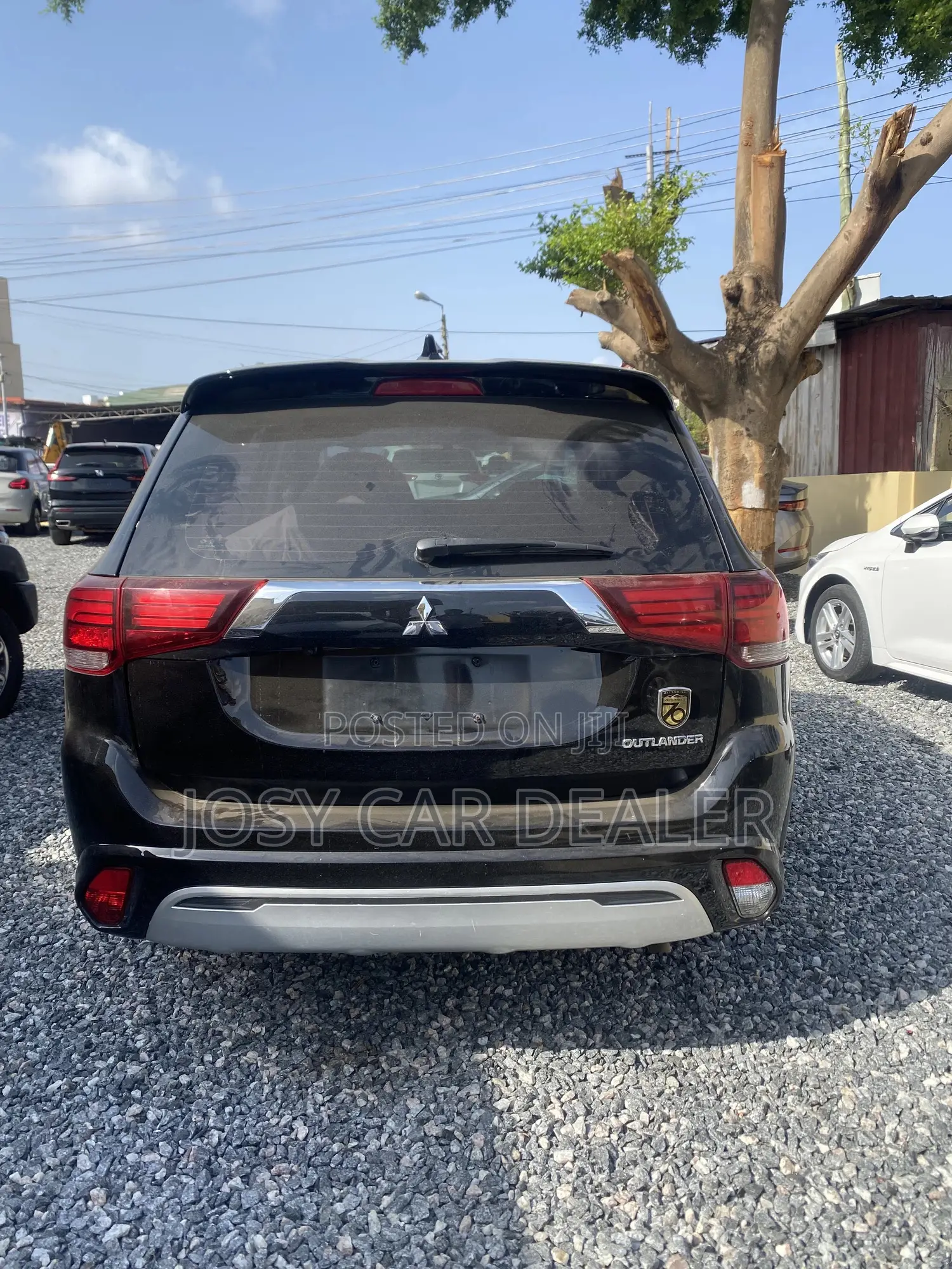 Mitsubishi Outlander 2022 Black