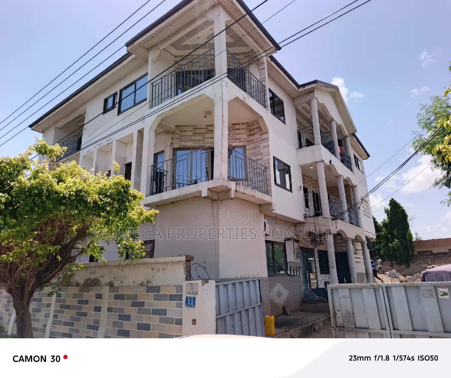 3bdrm Apartment in Achimota for rent