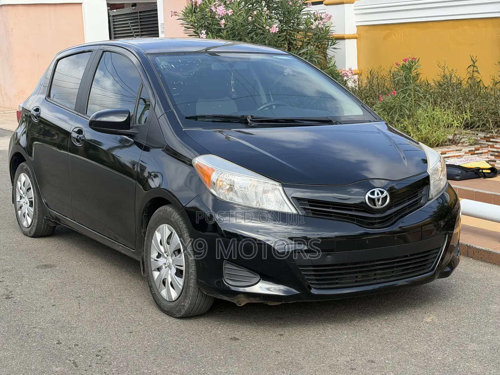 Toyota Vitz 2014 Black