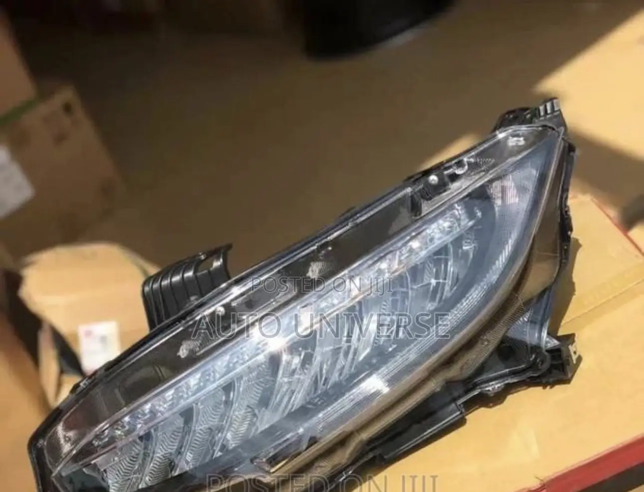 Honda Civic 2017, 2018, 2019, 2020 Headlight Available