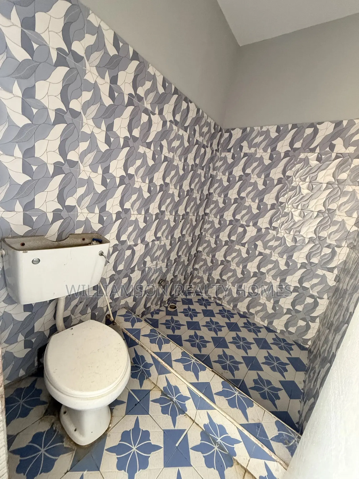 1bdrm Apartment in Community 18 Area, Spintex for rent