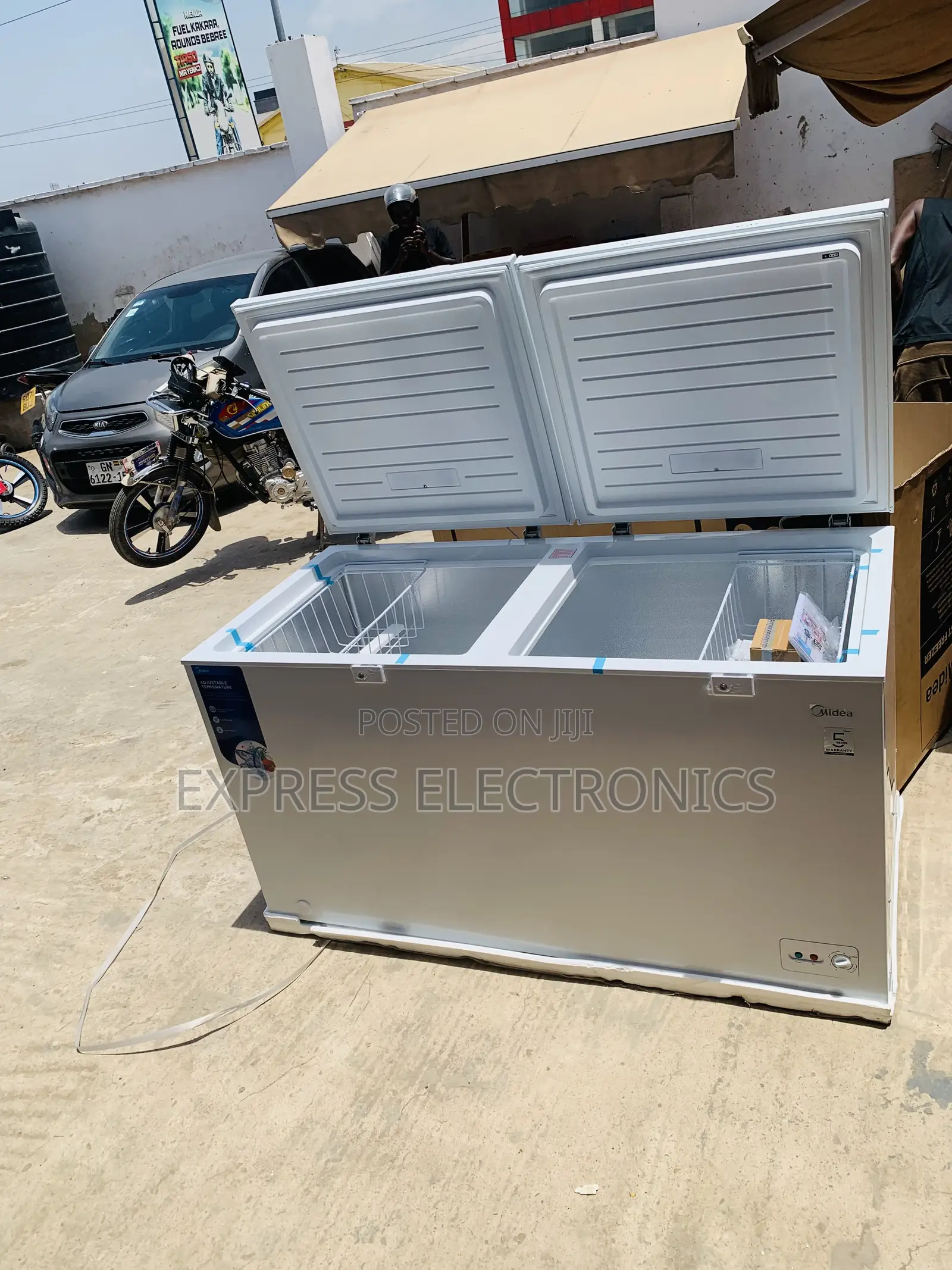 Limited Stock White Double Door Chest Freezer 508l
