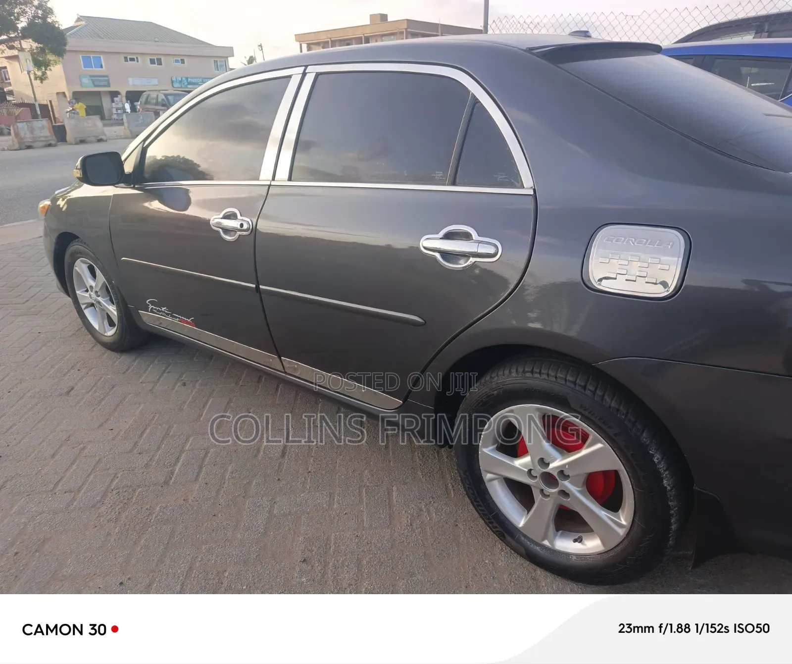 Toyota Corolla LE 4dr Sedan (1.8L 4cyl 4A) 2011 Gray