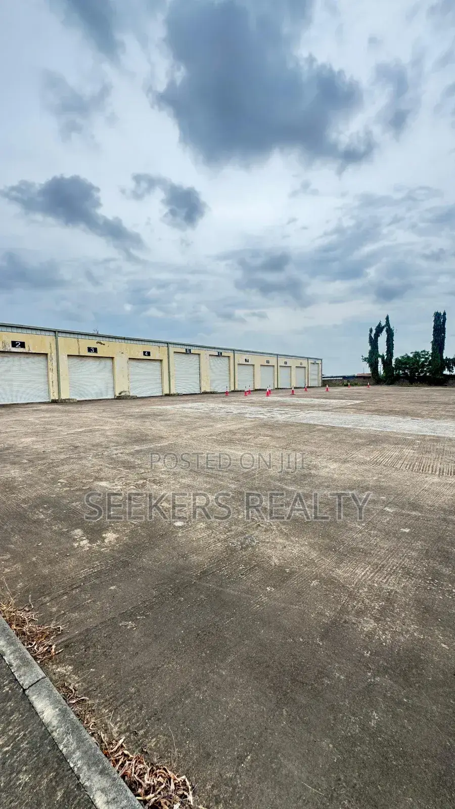 Warehouse For Rent / Sale – Amasaman, Kutunse Satellite
