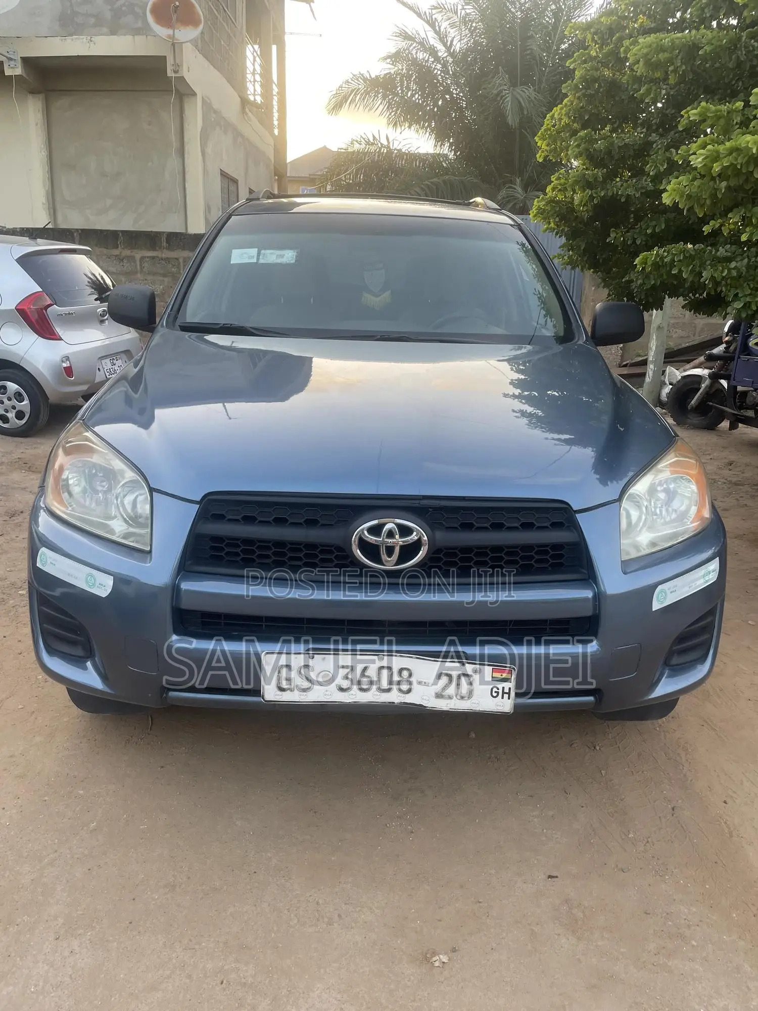 Toyota RAV4 2012 Blue