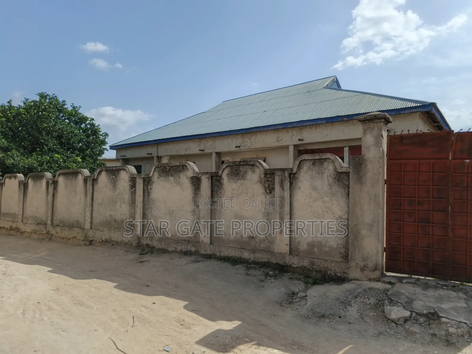 5bdrm House in Kenyasi Abrem New, Kumasi Metropolitan for sale