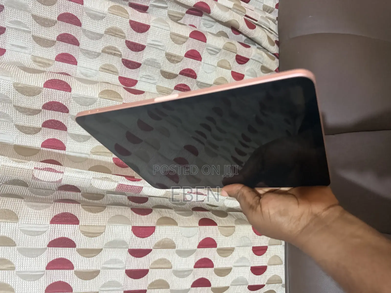 Apple iPad Air (2022) 64 GB Pink