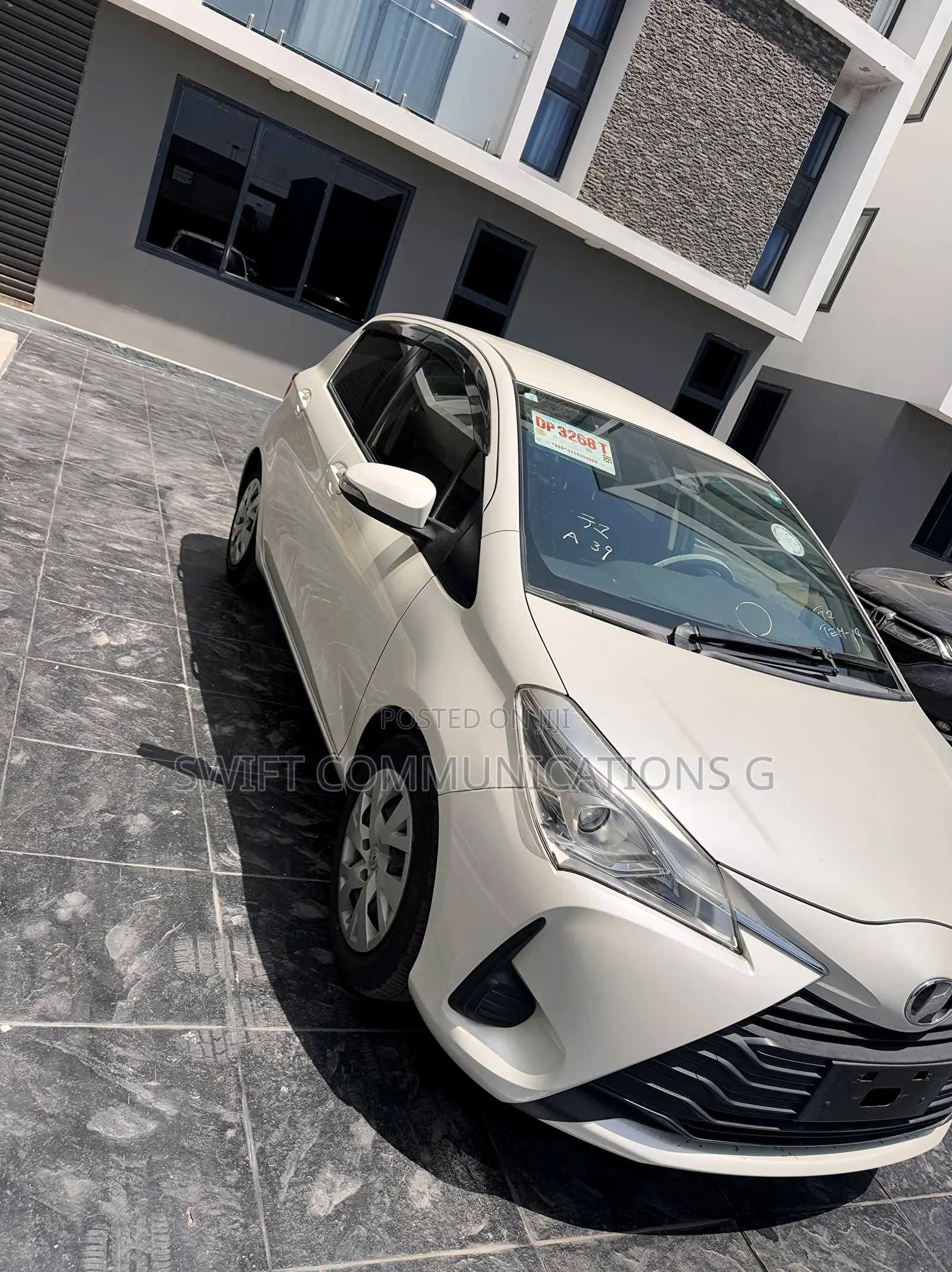 Toyota Vitz 1.3 FWD 5dr 2018 White