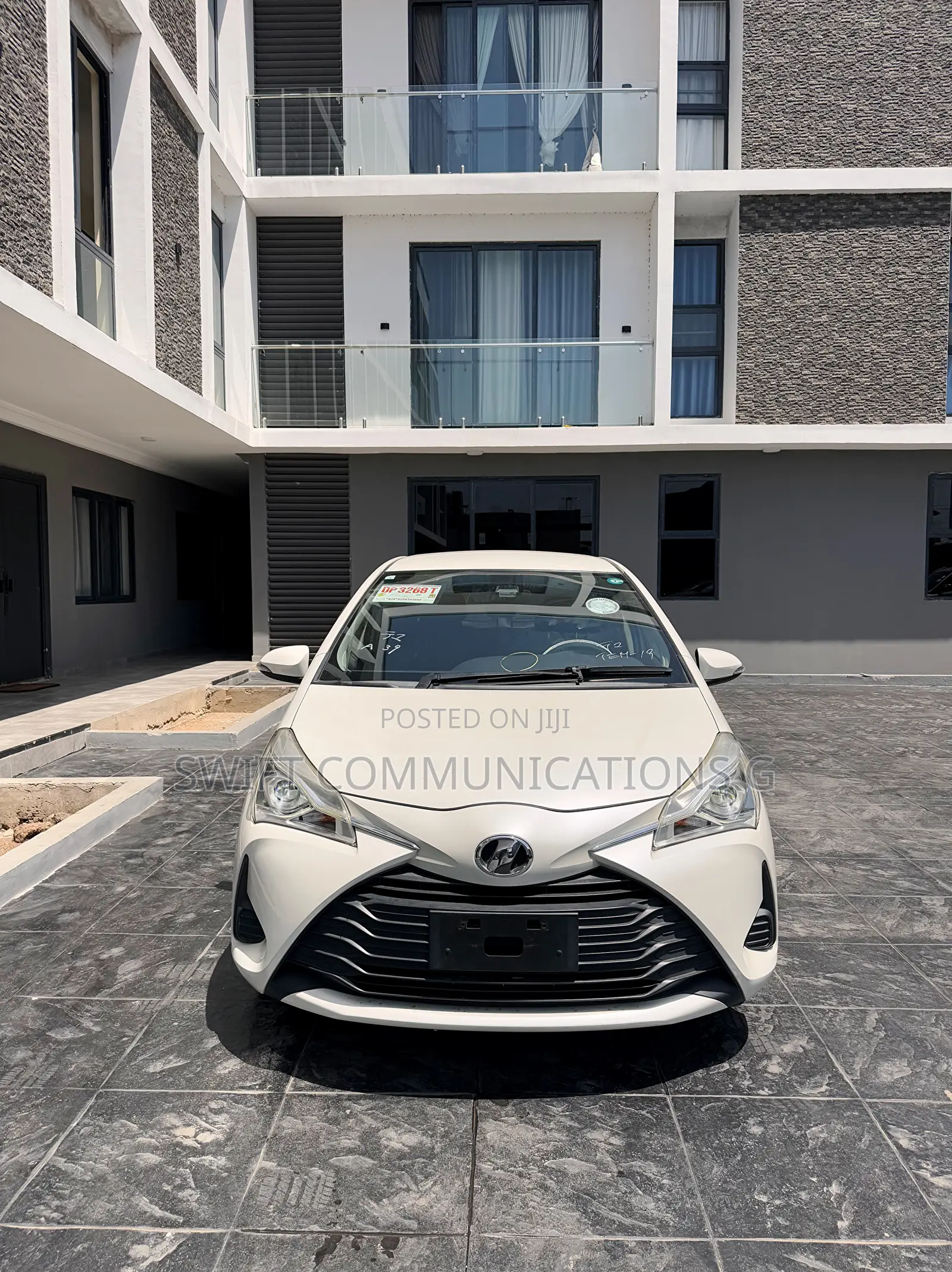 Toyota Vitz 1.3 FWD 5dr 2018 White