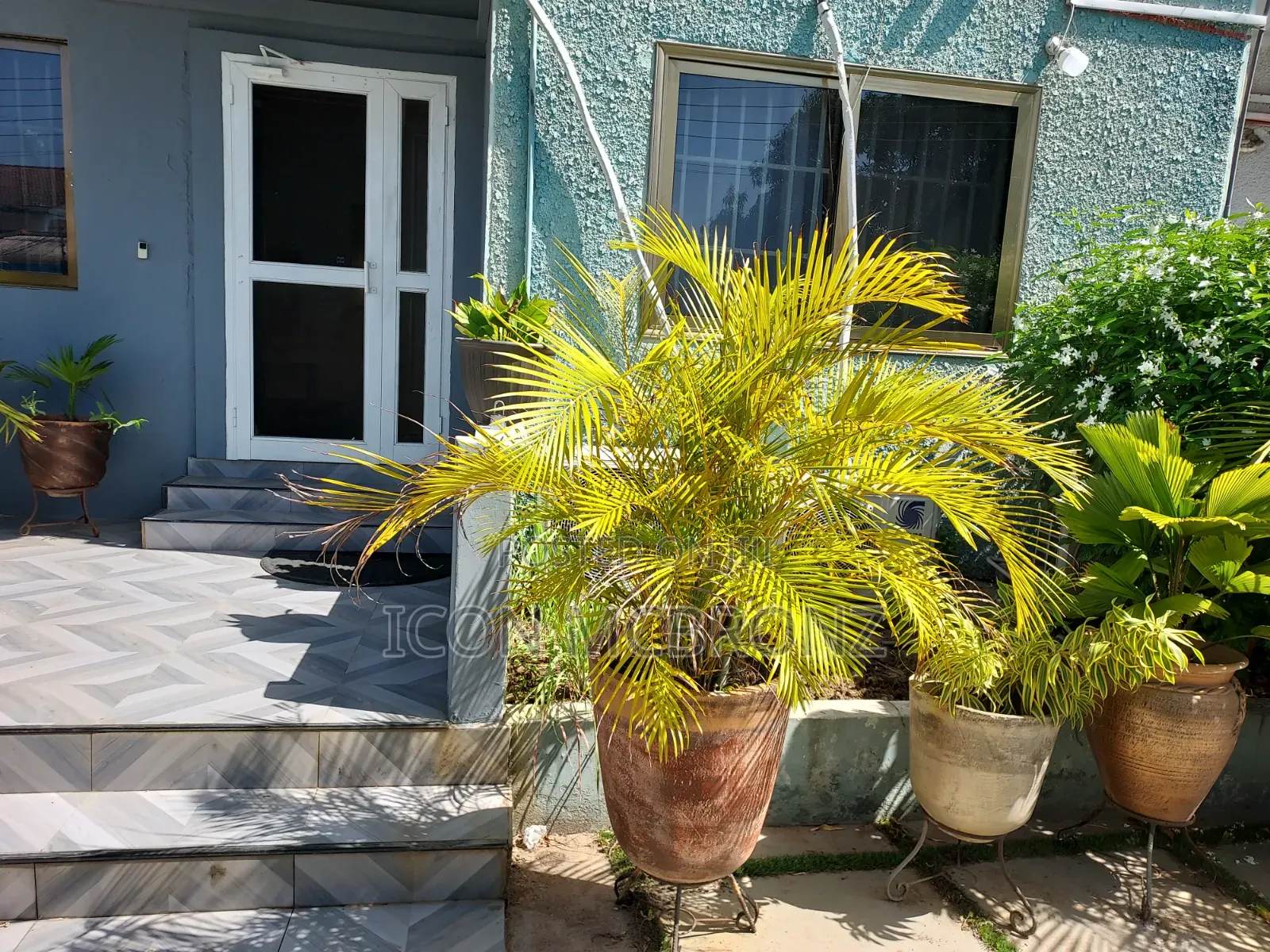 Furnished 2bdrm Apartment in Osu for rent