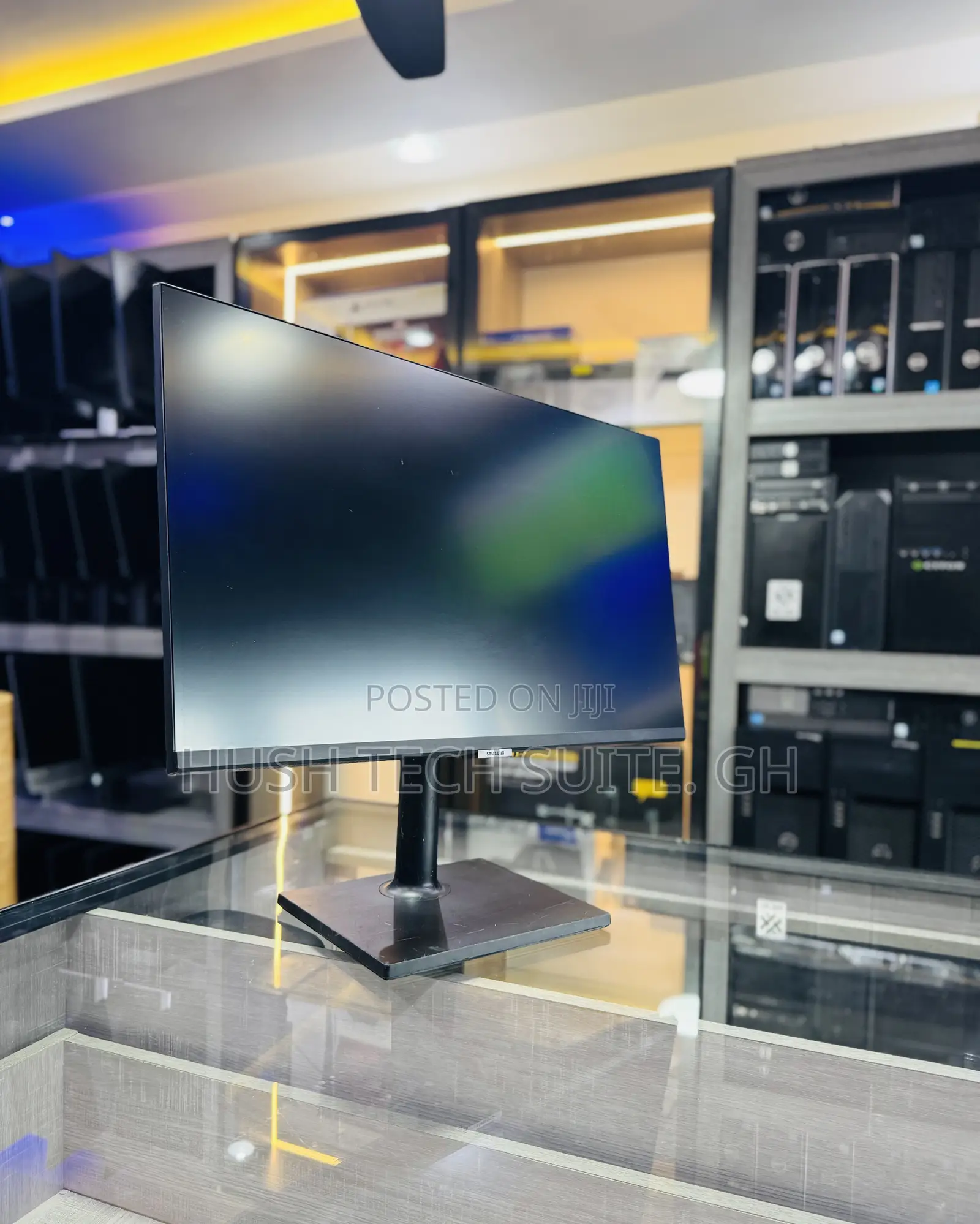 Samsung 27” Uhd Usb-C 2160p Ips Display Monitor