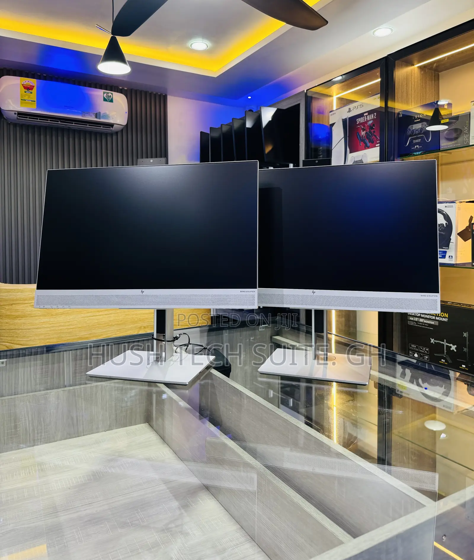 Hp 24” Ips Display Inbuilt Camera With Speaker Conference Monitor
