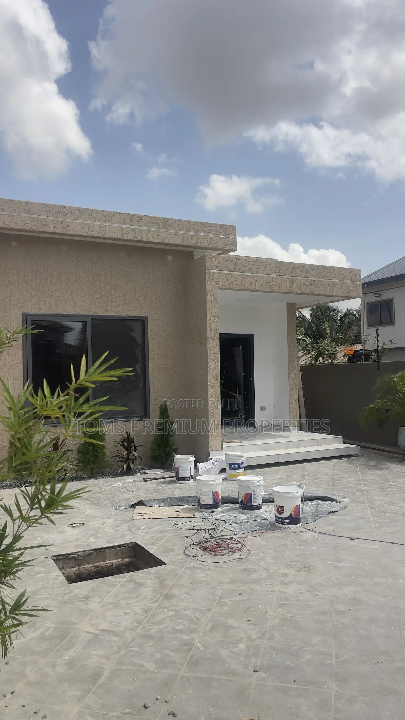 3bdrm House in West Trassaco, Ashaley Botwe for sale