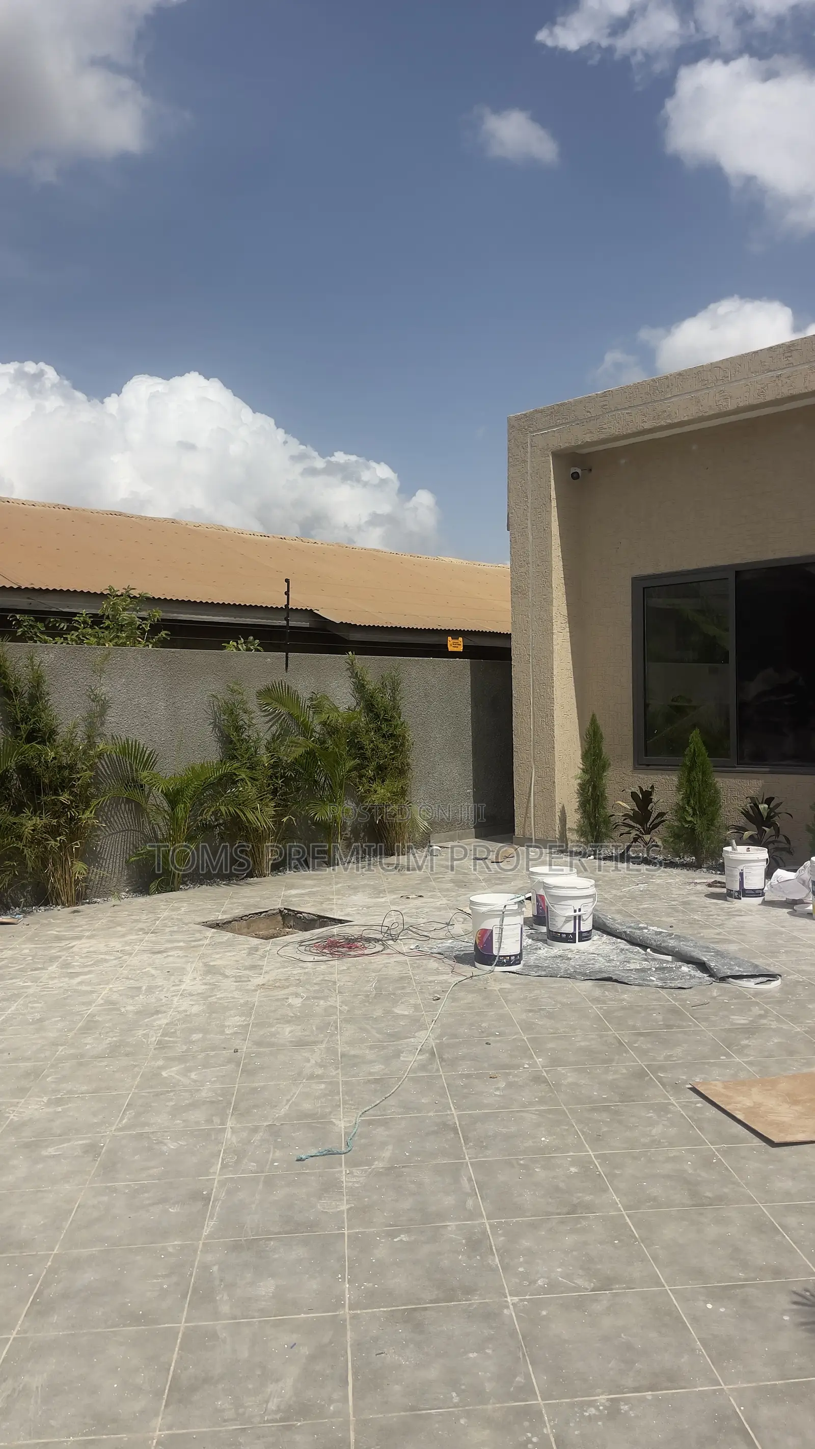 3bdrm House in West Trassaco, Ashaley Botwe for sale