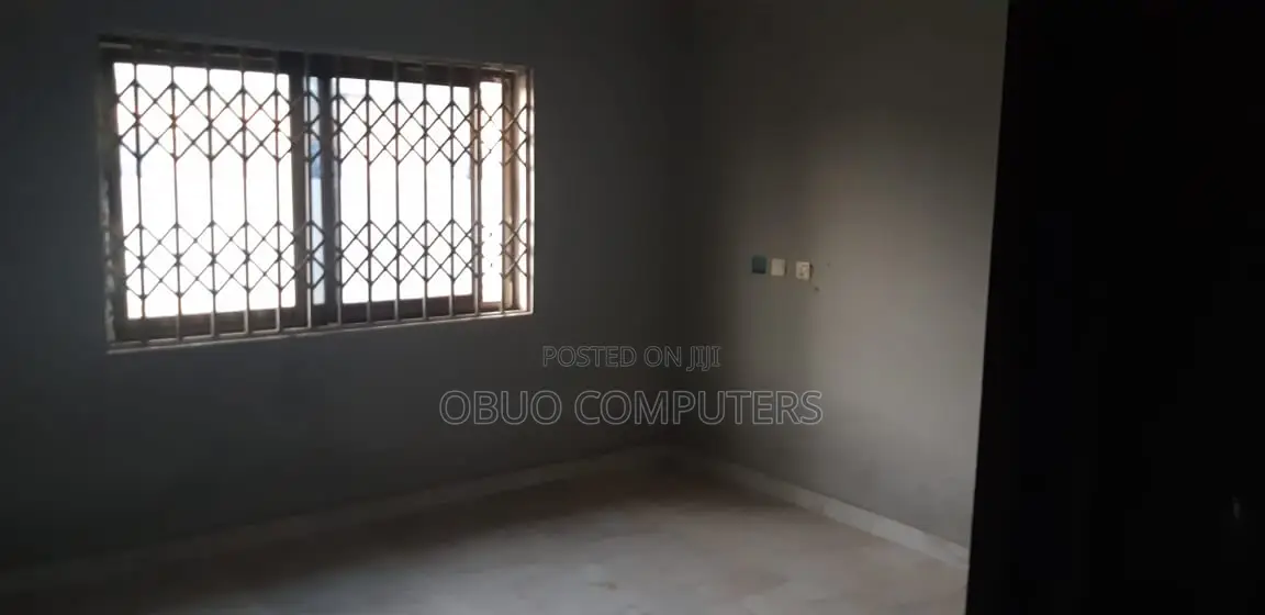 3bdrm House in Appolonia City for sale
