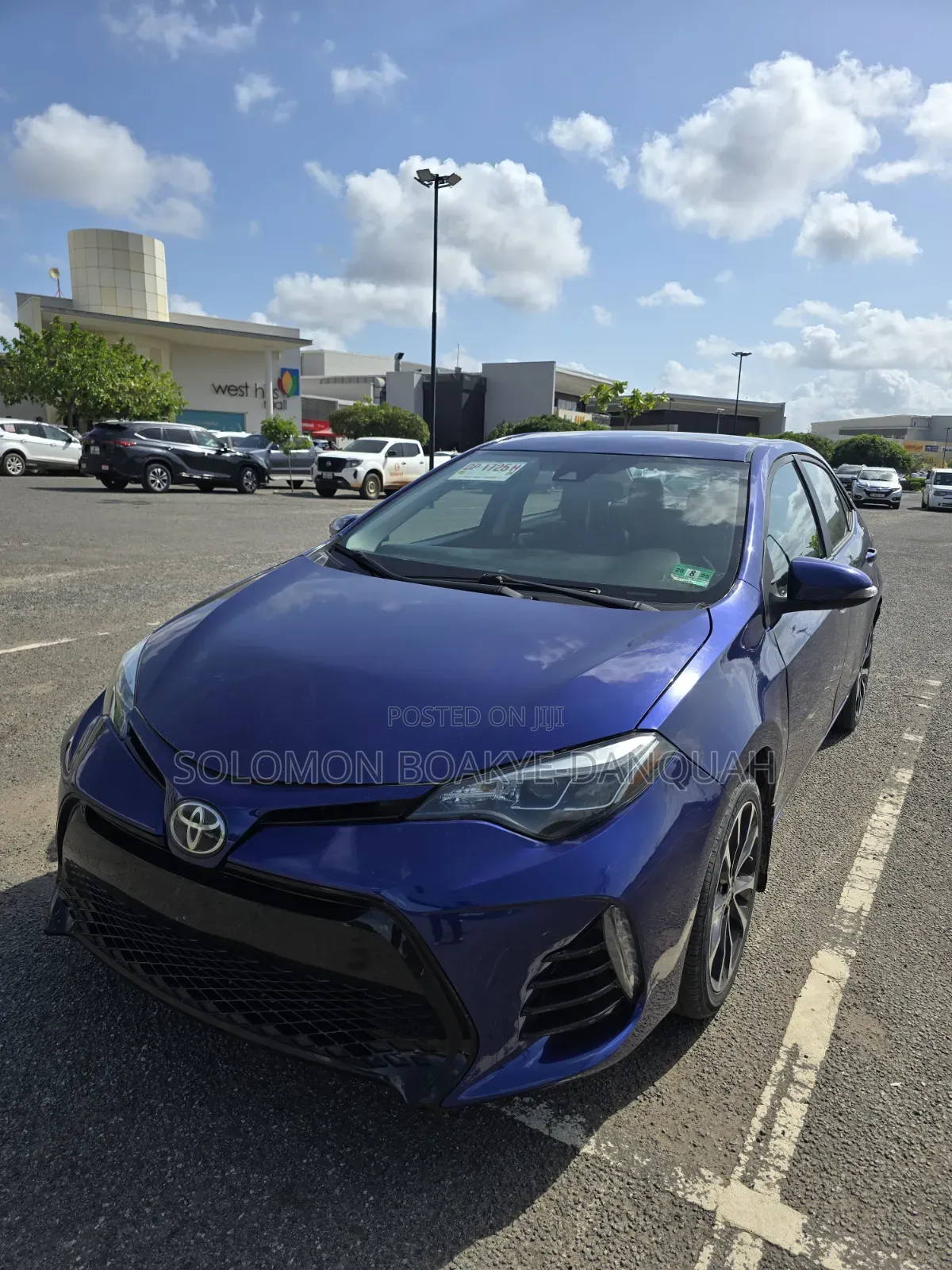 Toyota Corolla SE (1.8L 4cyl 2A) 2018 Blue