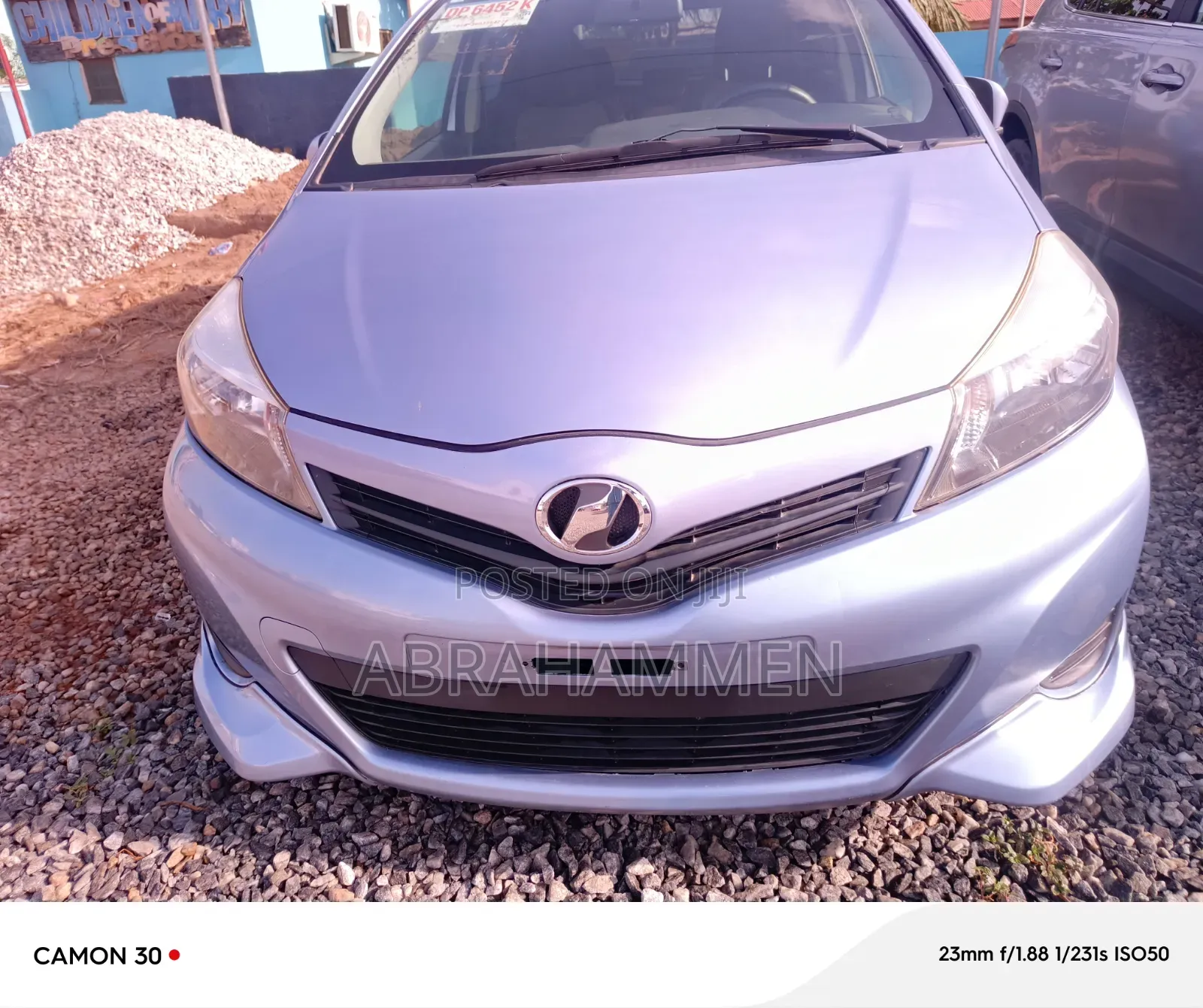 Toyota Vitz 1.0 FWD 5dr 2013 Silver
