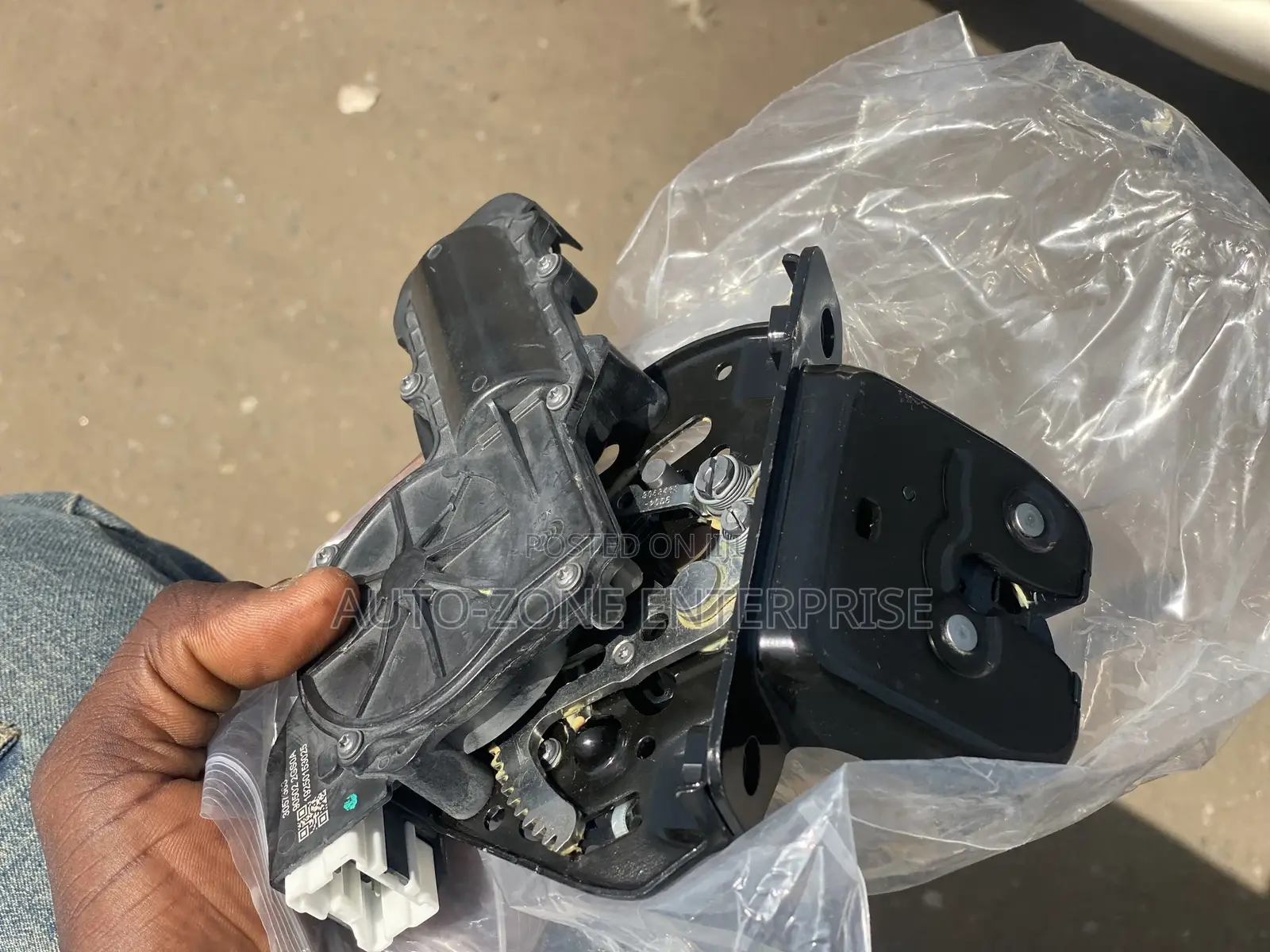 Mitsubishi Outlander 2022 2023 2024 2025 Boot Lock