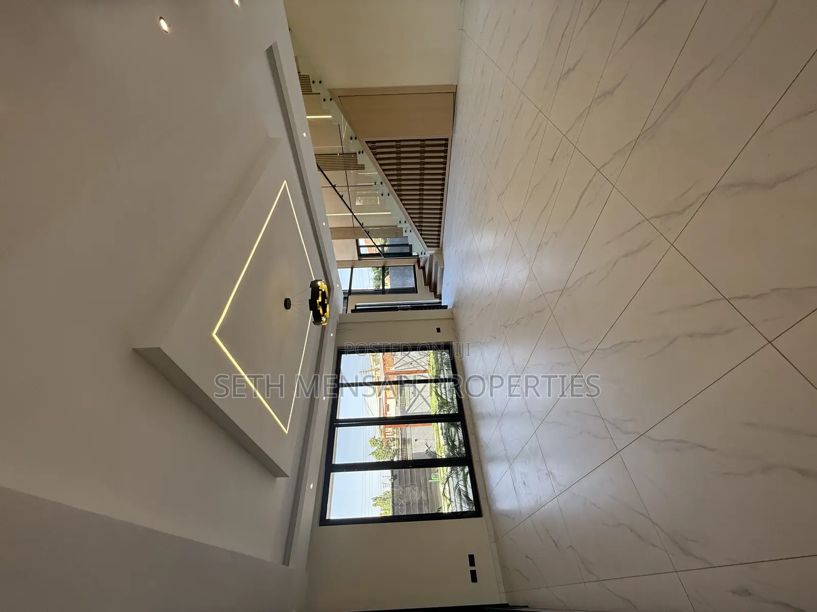 3bdrm House in 4 Bedroom House For for sale