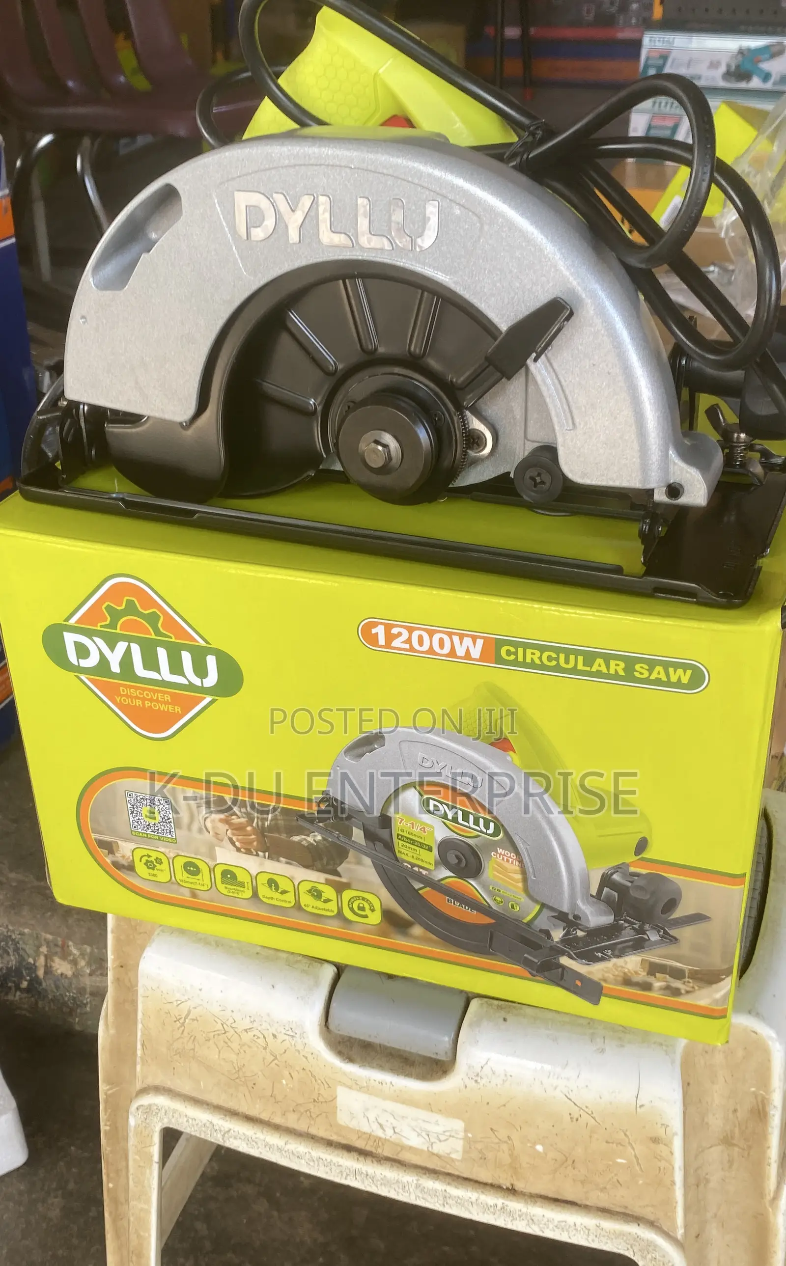Circular Saw 1200w, 7”