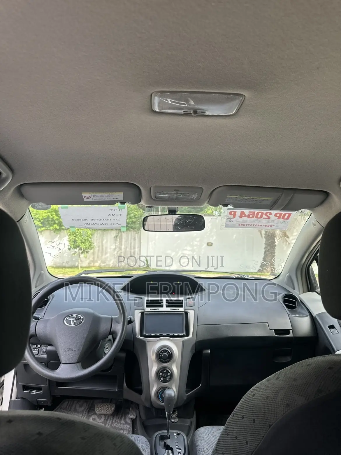Toyota Vitz 1.3 AWD 3dr 2010 White