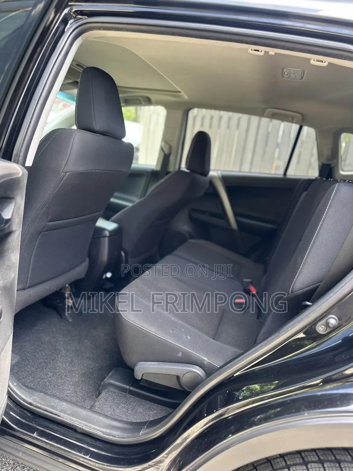 Toyota RAV4 XLE 4dr SUV AWD (2.5L 4cyl 6A) 2018 Black