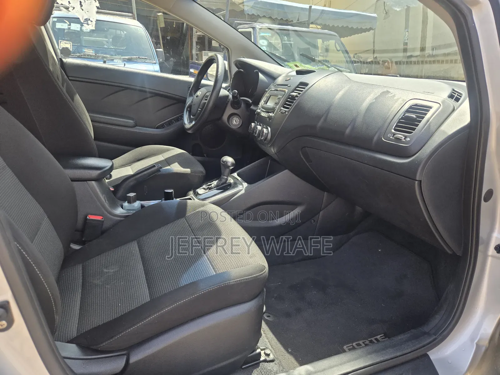 Kia Forte EX Hatchback 2018 Silver