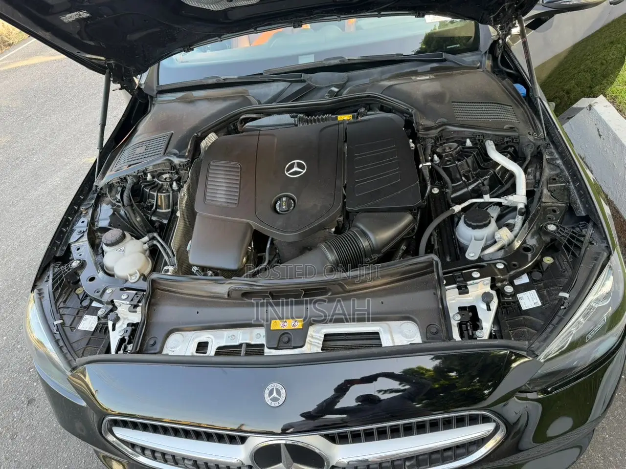 Mercedes-Benz C300 2023 Black