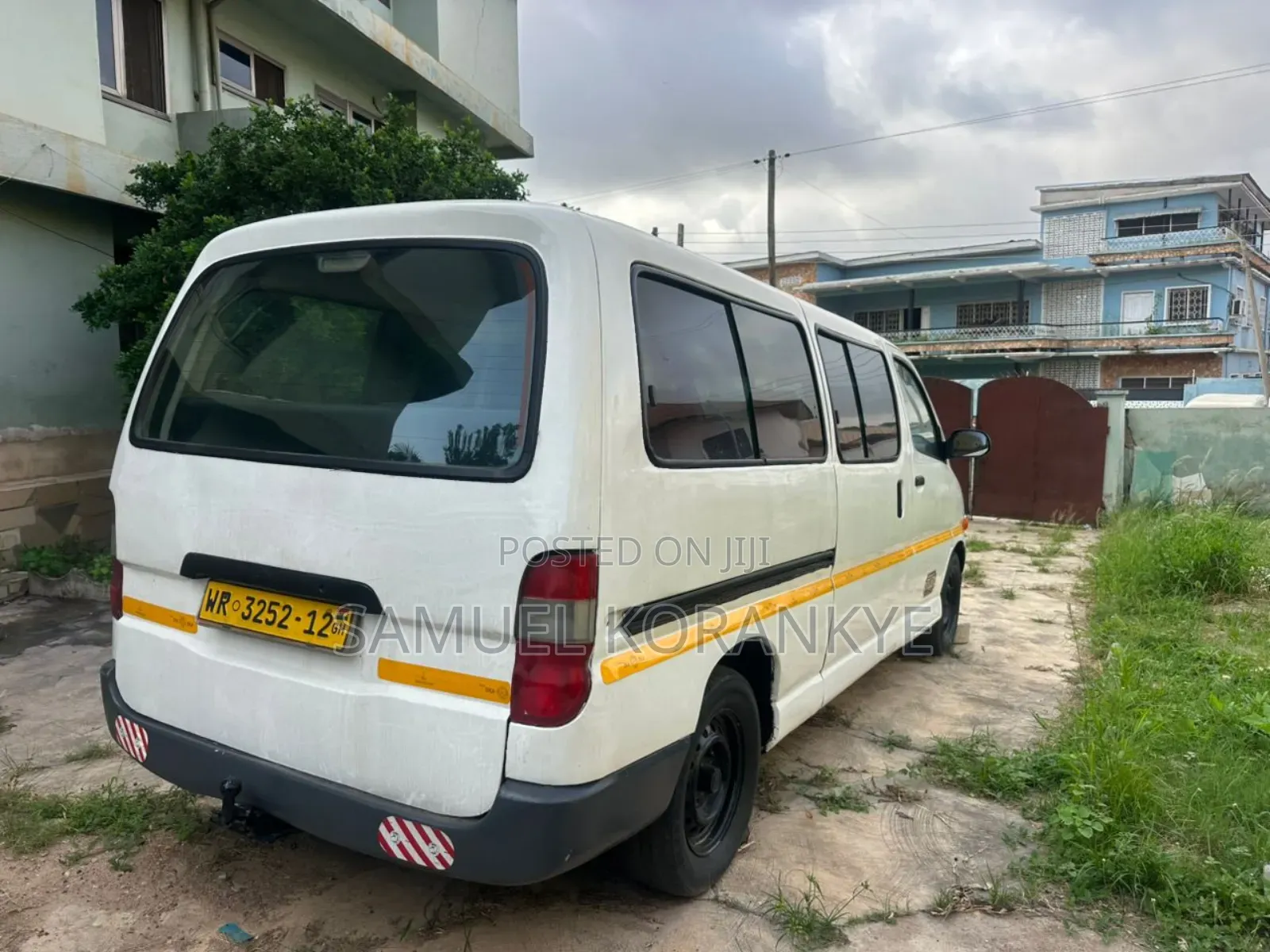 Toyota HiAce 2010 White