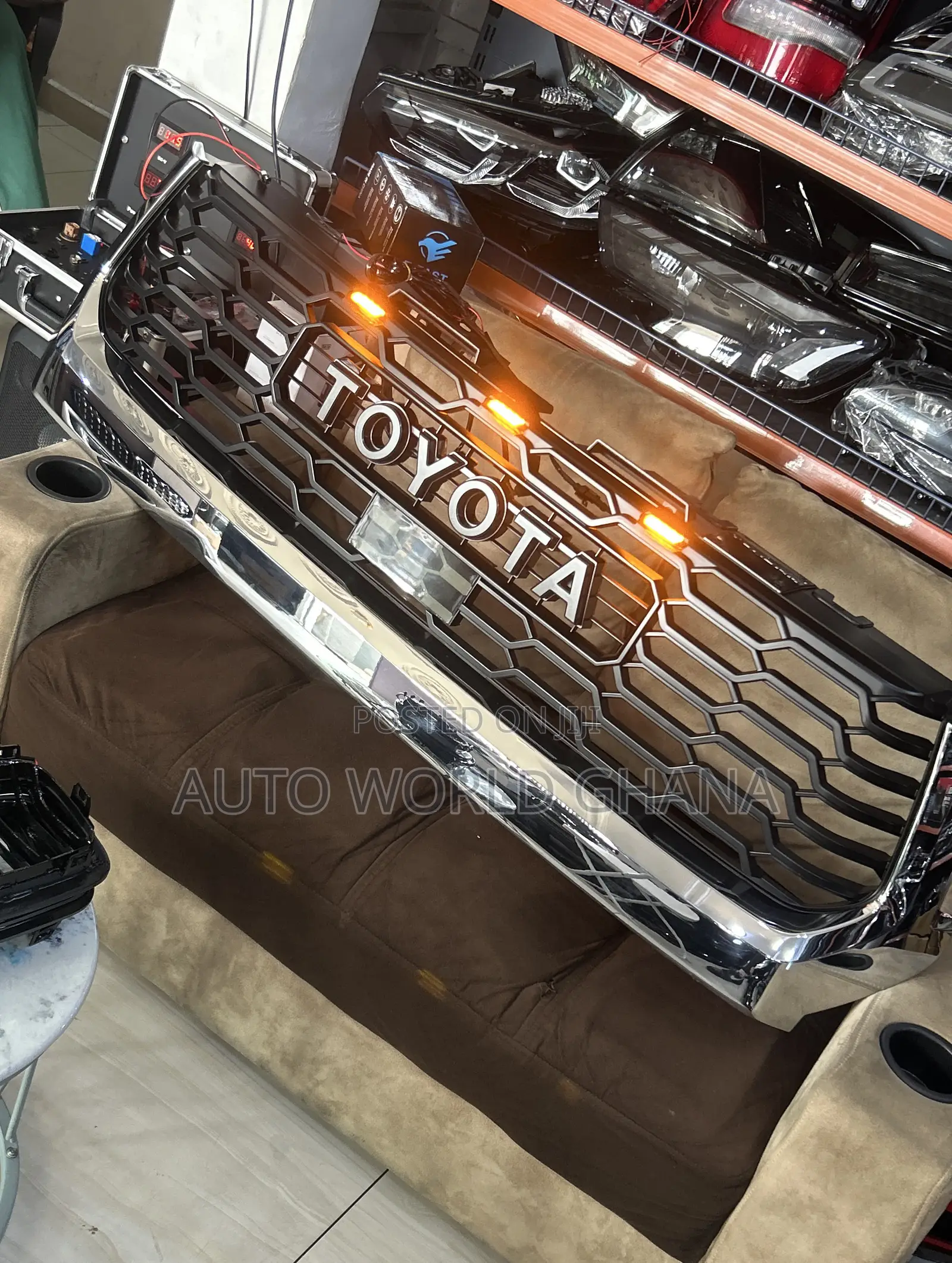 Toyota Tundra Front Grill 2014 2016 2017 2018 2019 2020