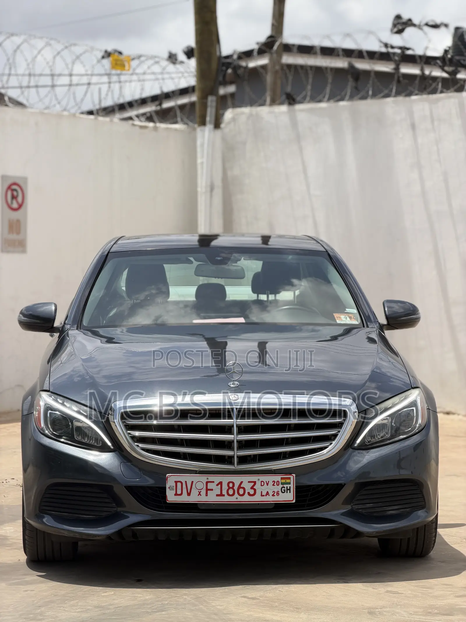 Mercedes-Benz C300 2017 Silver