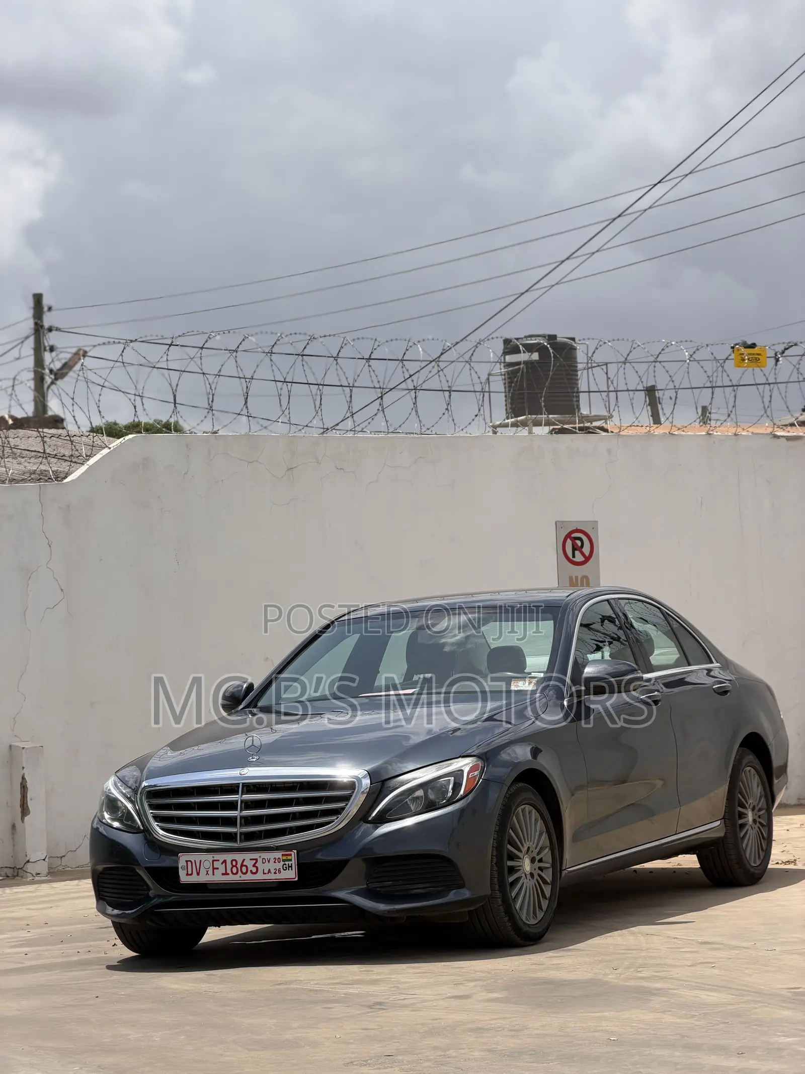 Mercedes-Benz C300 2017 Silver