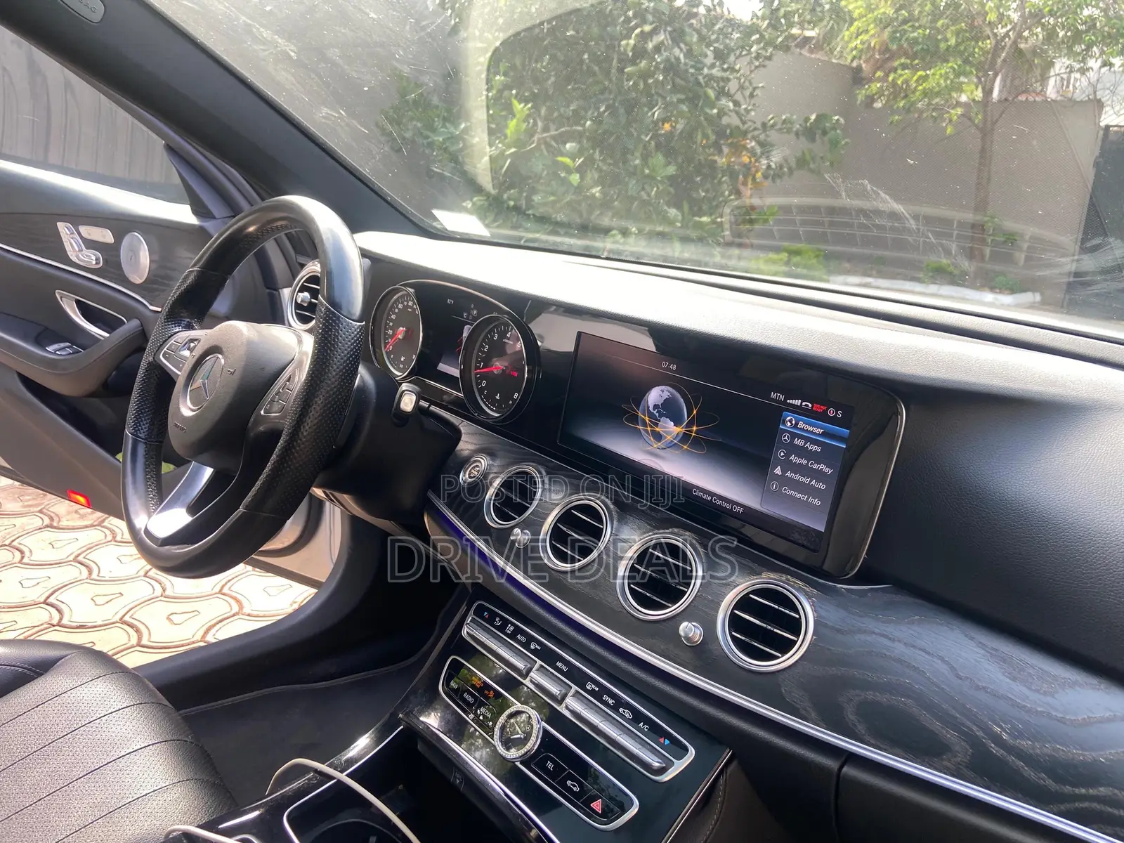 Mercedes-Benz E300 4Matic AWD Sedan (2.0L 4cyl 9A) 2017 Silver