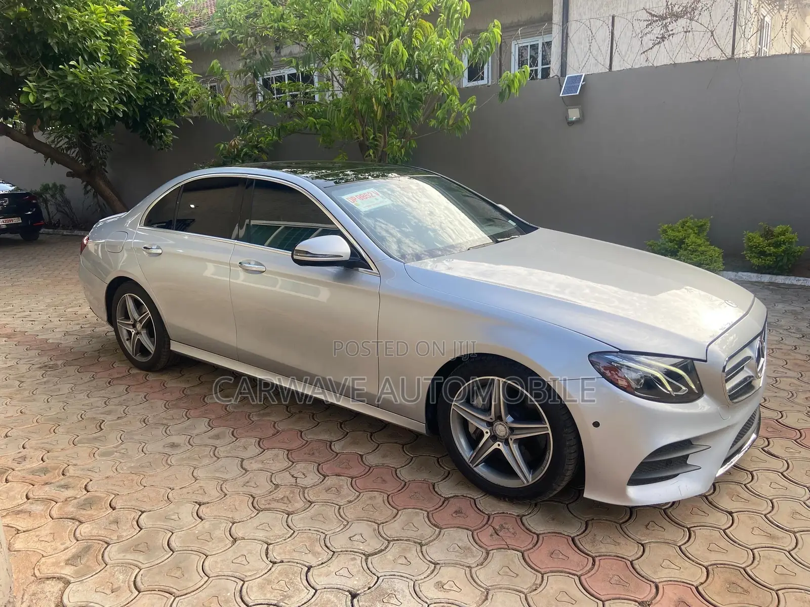 Mercedes-Benz E300 4Matic AWD Sedan (2.0L 4cyl 9A) 2017 Silver