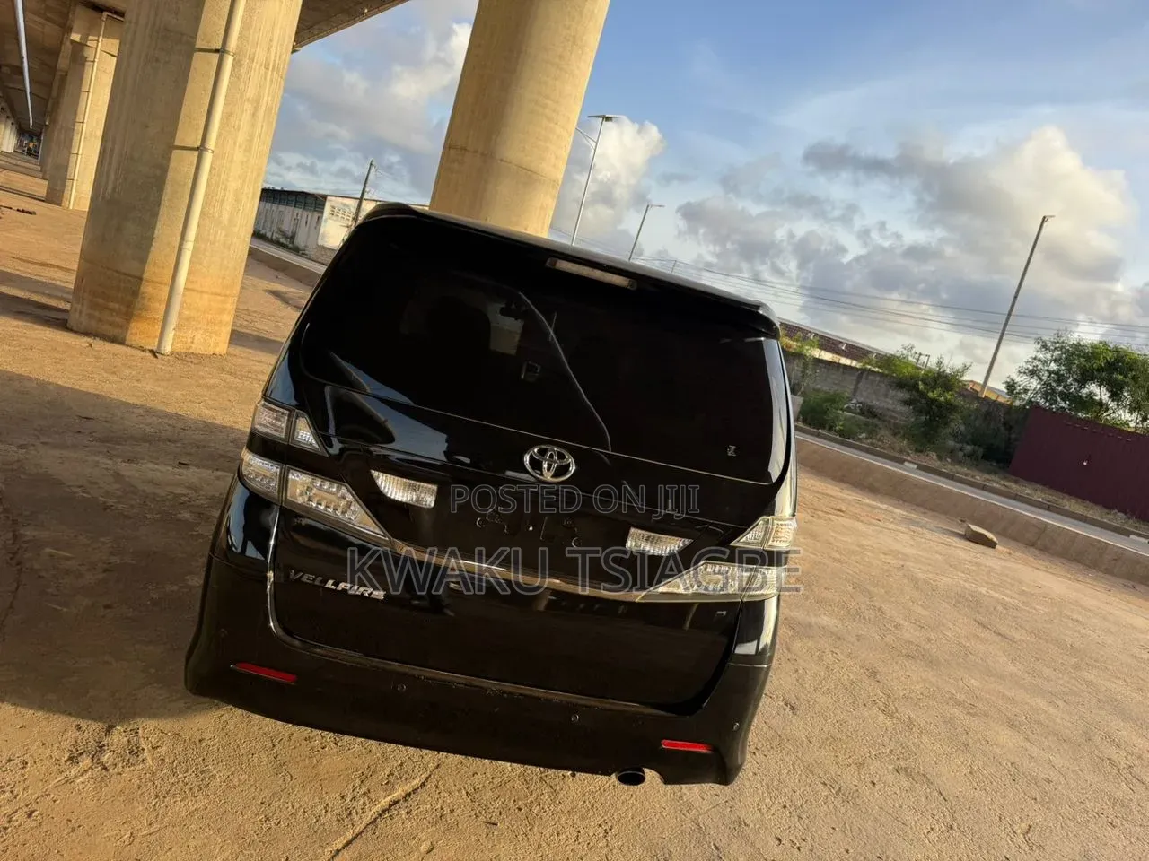 Toyota Vellfire 2010 Black