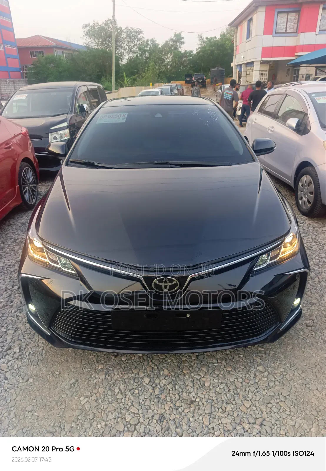 Toyota Corolla XLE 2022 Gray