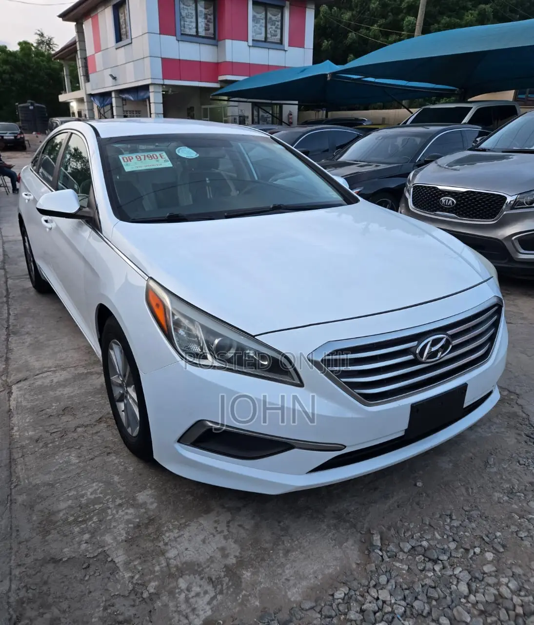 Hyundai Sonata Base Sedan FWD (2.4L 4cyl 6A) 2016 White