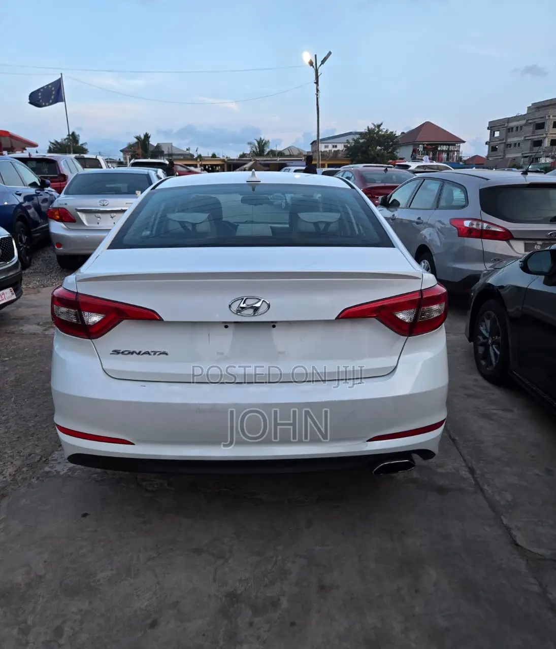 Hyundai Sonata Base Sedan FWD (2.4L 4cyl 6A) 2016 White
