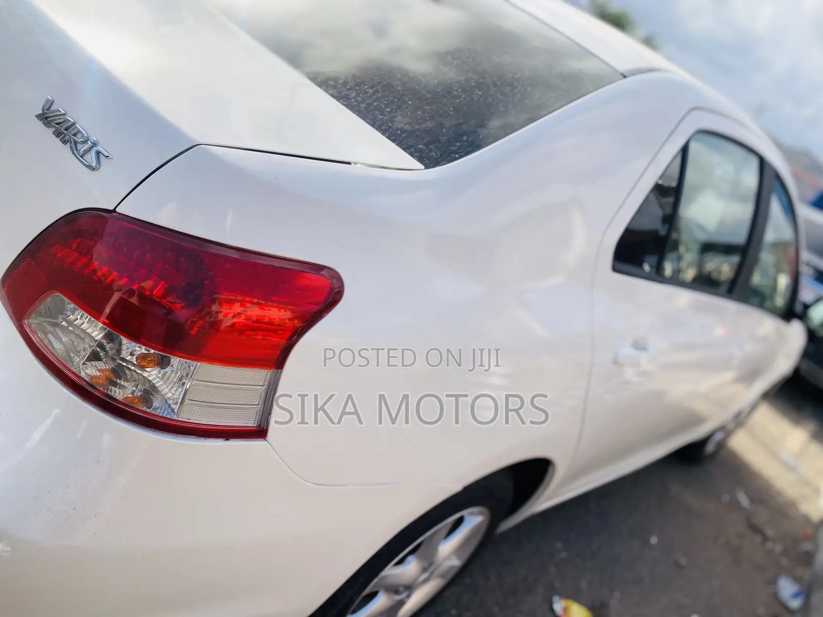 Toyota Yaris 2012 White