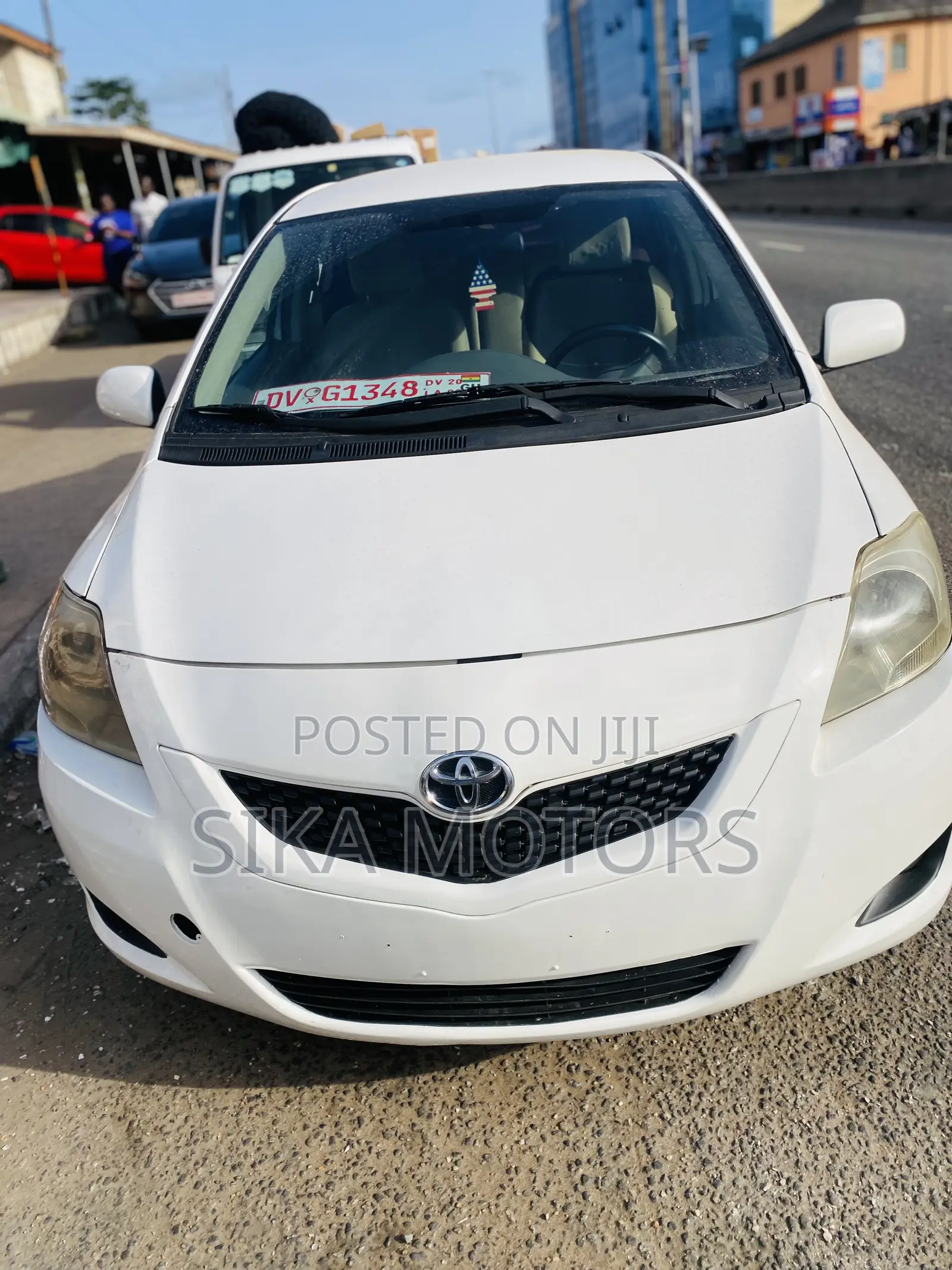 Toyota Yaris 2012 White